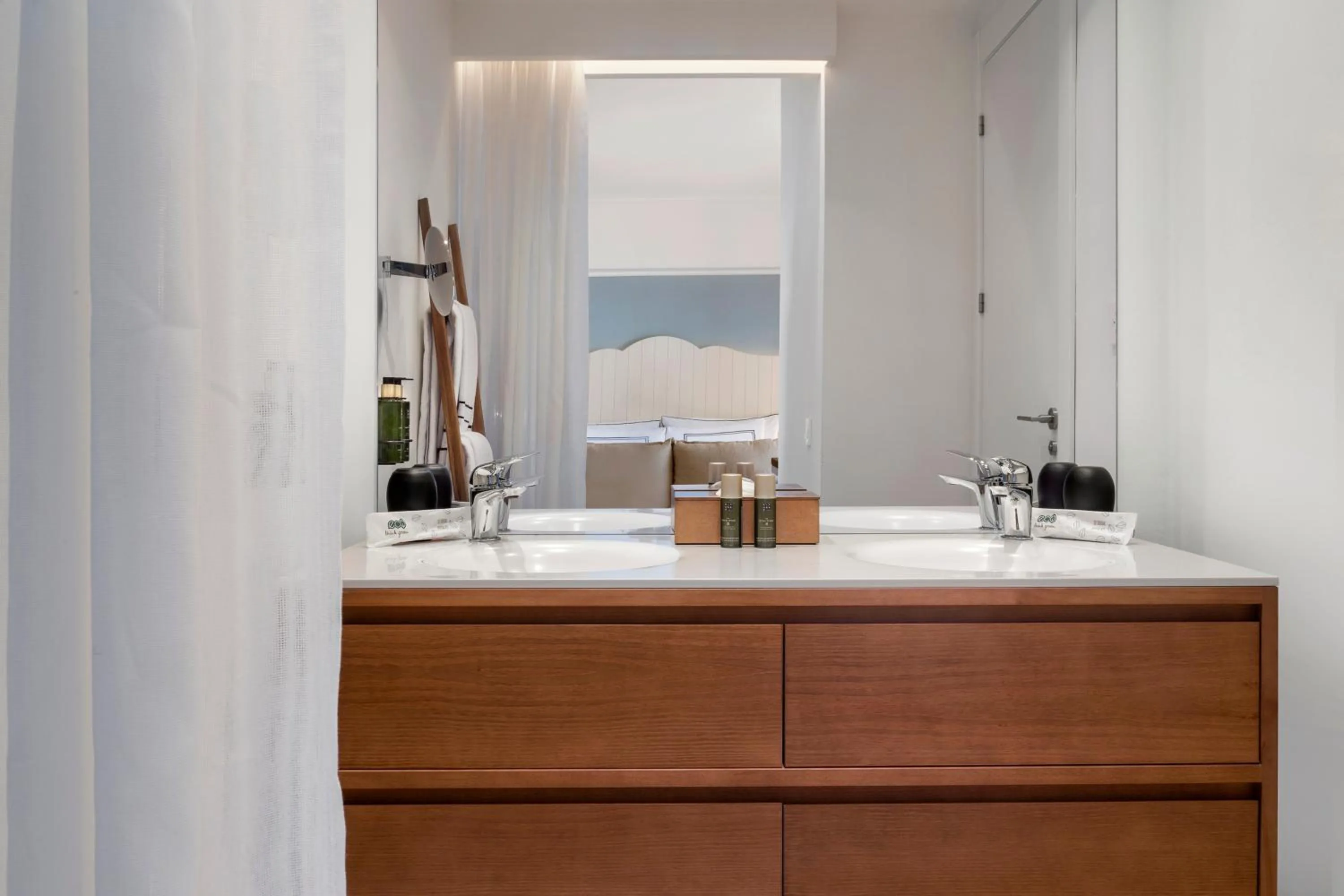 Bathroom in Meliá Zahara Resort & Villas