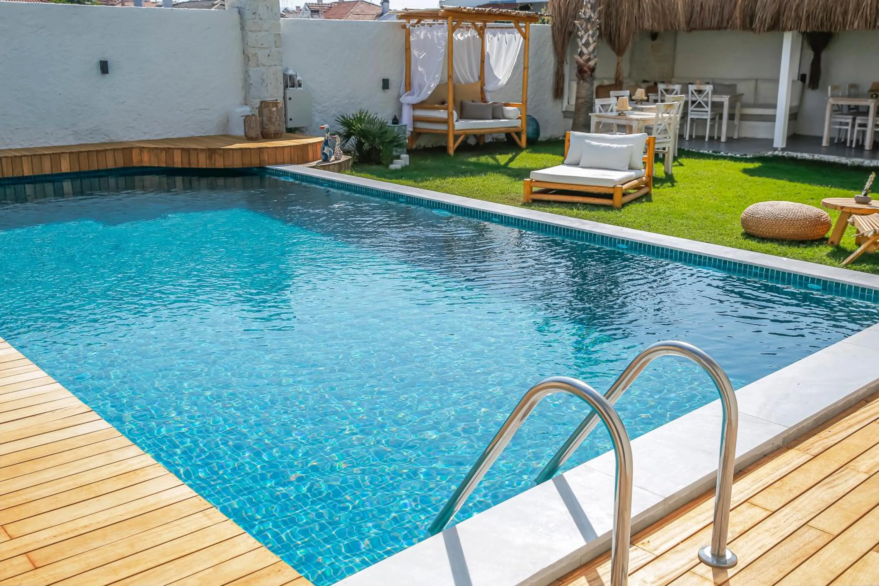 Pool view in SOL DE VERANO OTEL