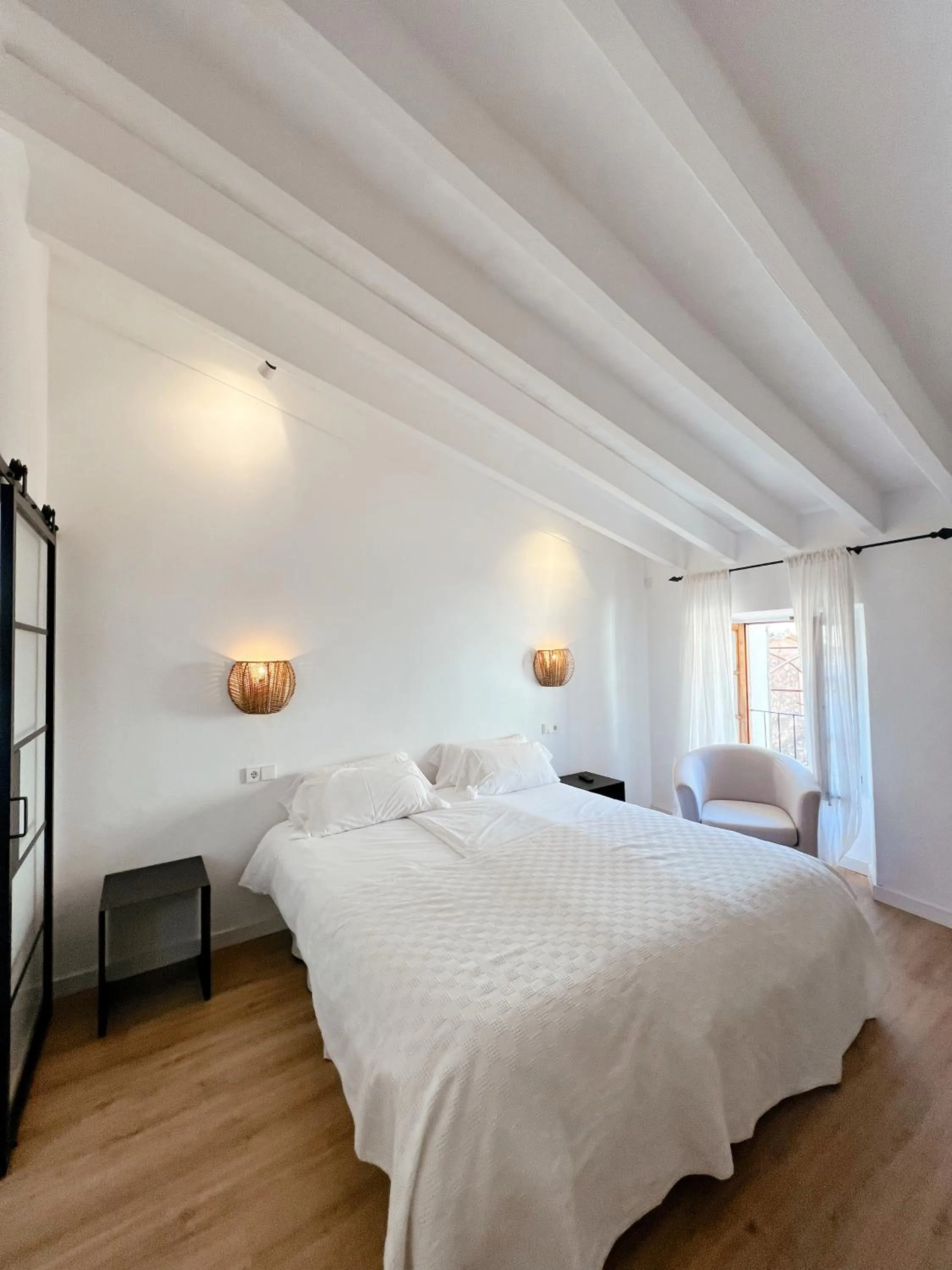 Bed in Fornalutx Petit Hotel - Bed & Breakfast