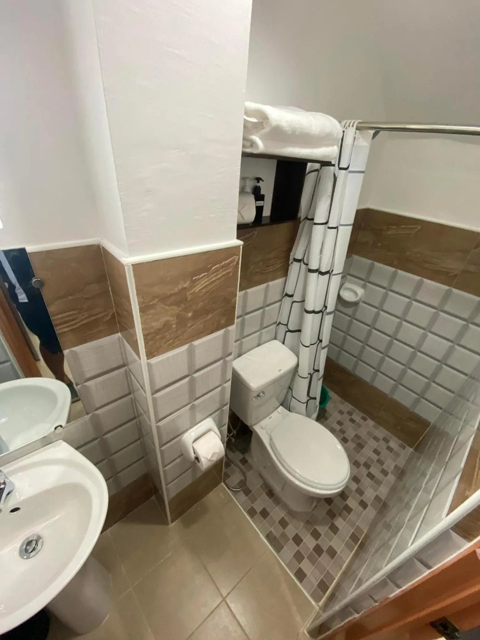 Ma Lourdes Inn-Washington Street