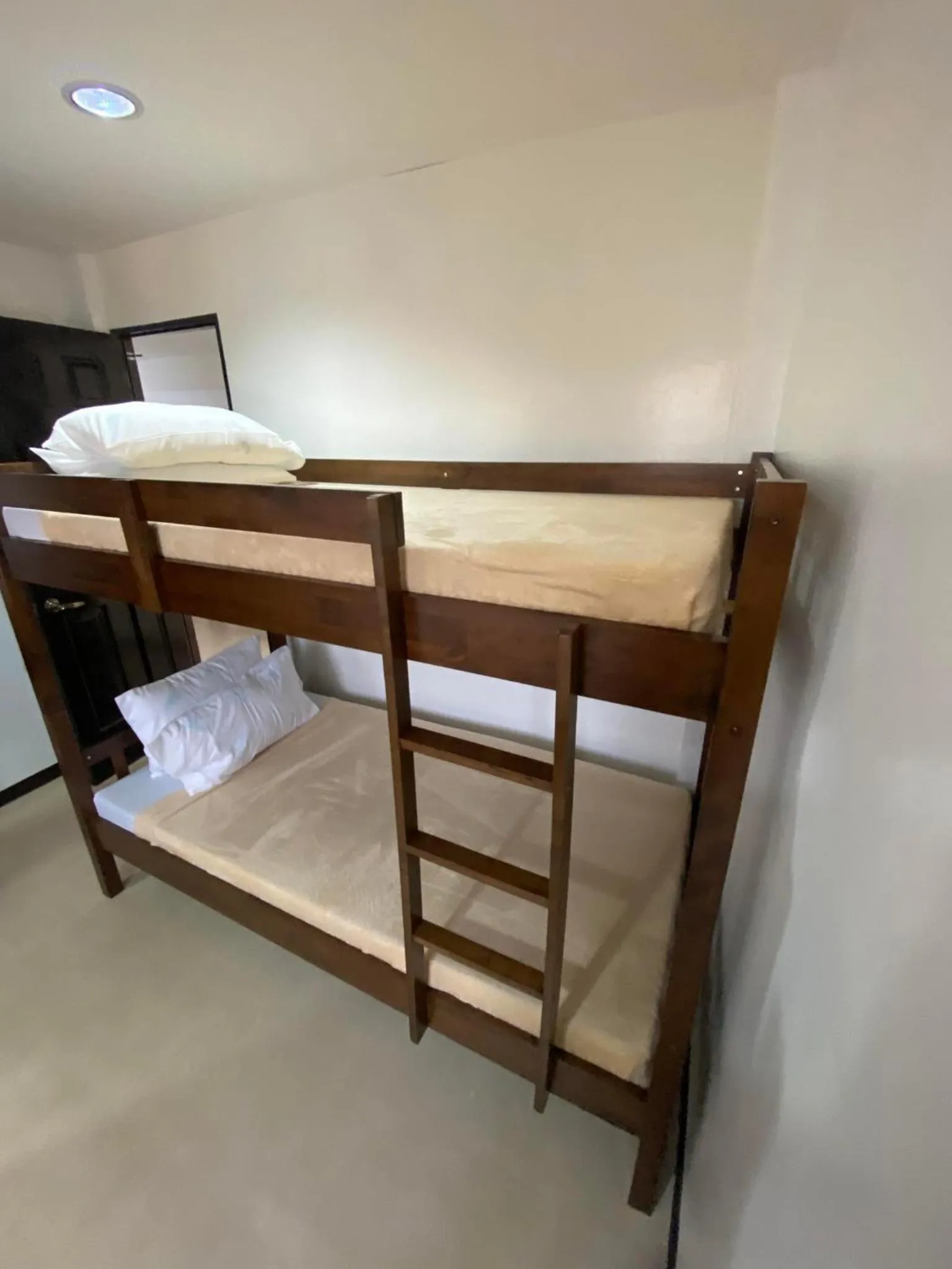 Bed in Ma Lourdes Inn-Washington Street