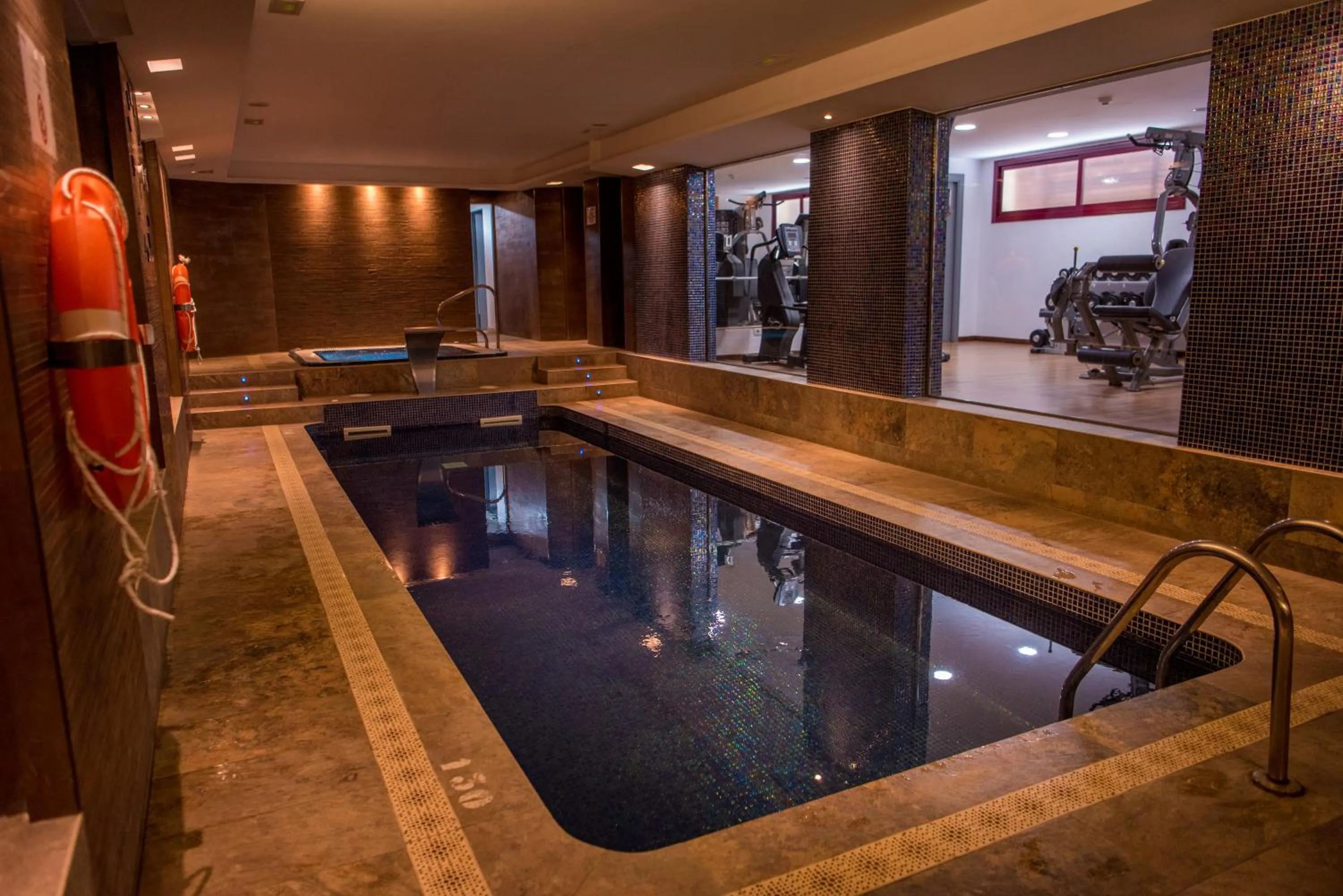 Spa and wellness centre/facilities in Hotel Acacias Suites & Spa