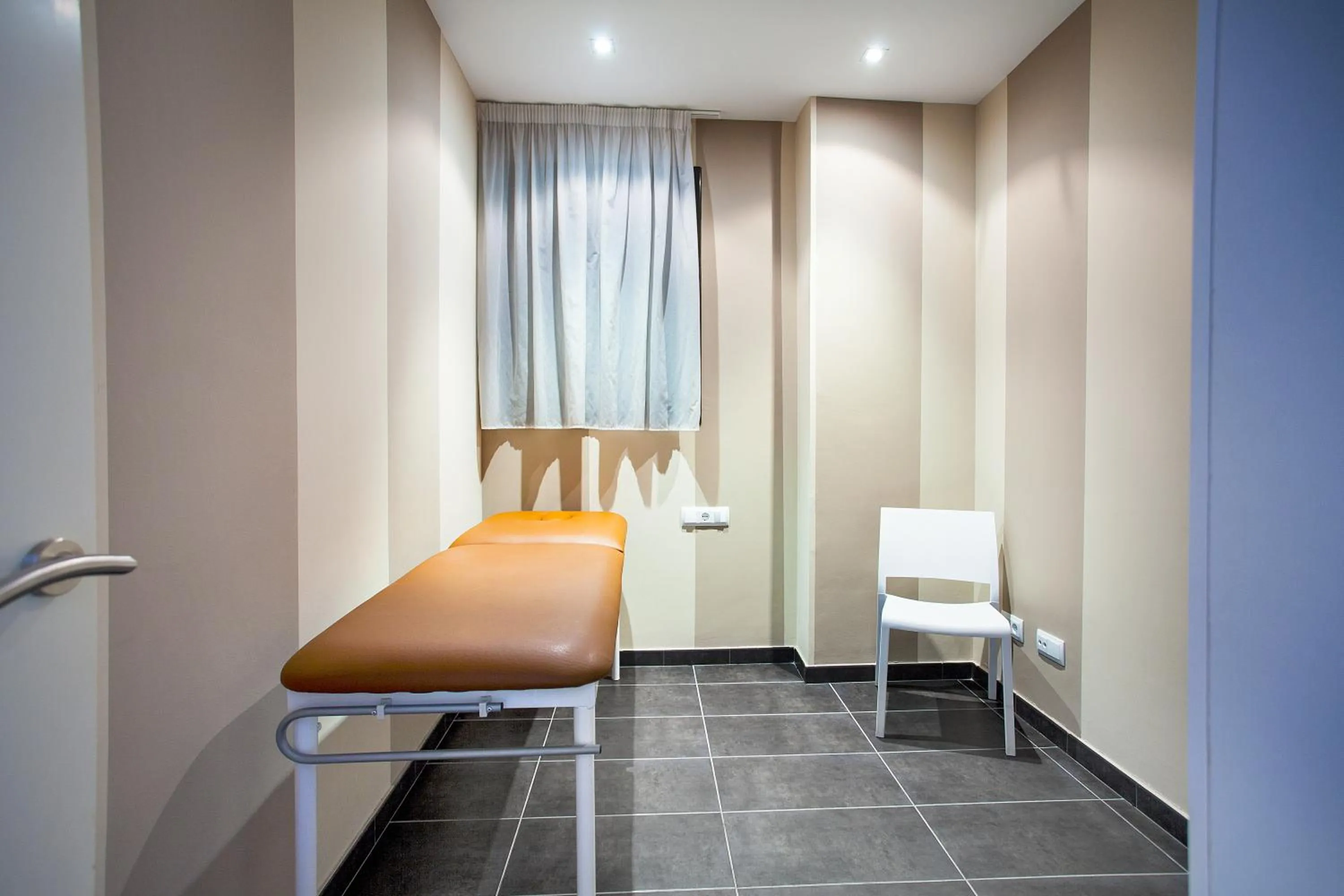 Massage in Hotel Acacias Suites & Spa