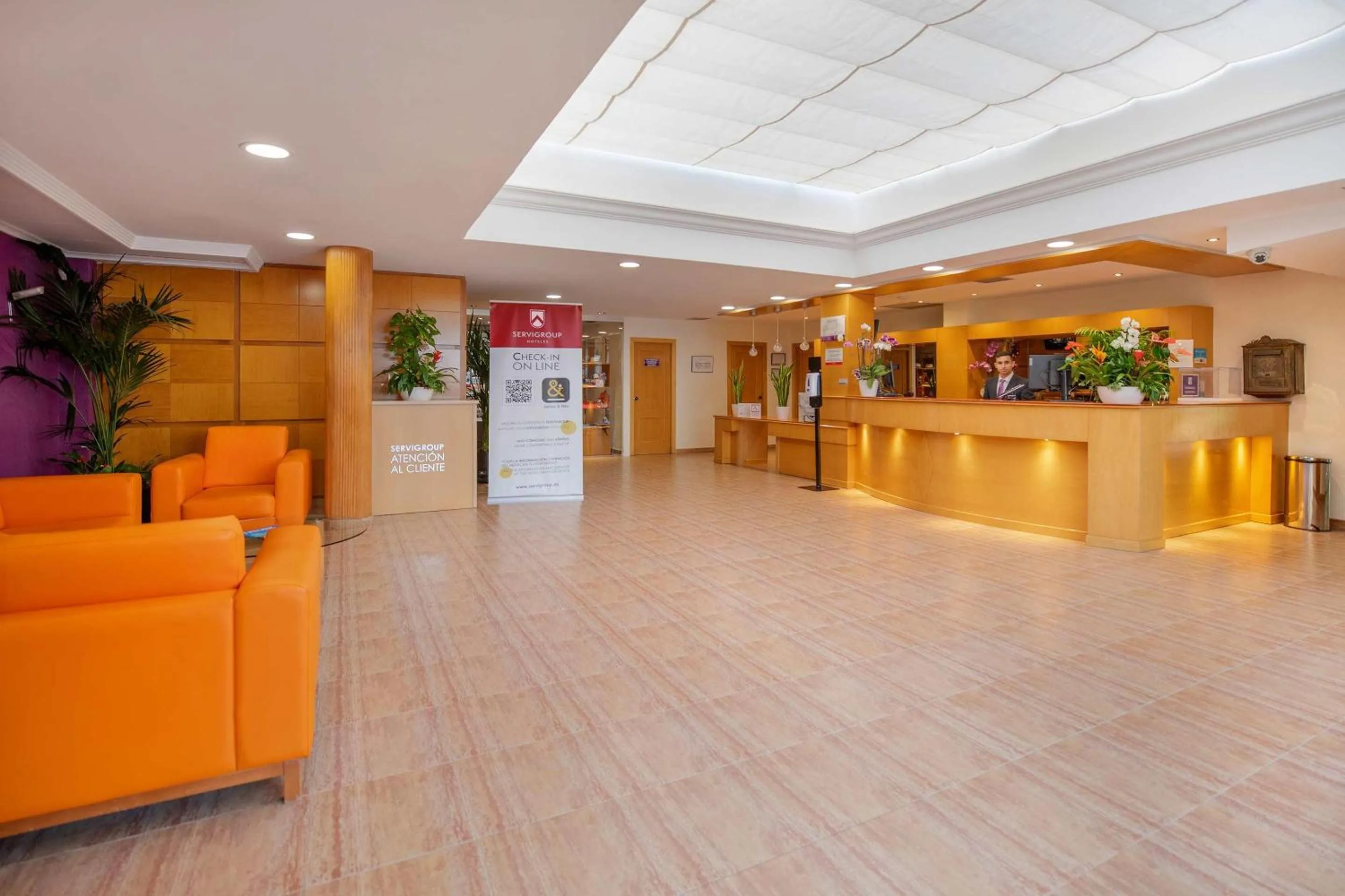 Lobby or reception in Hotel Servigroup Romana