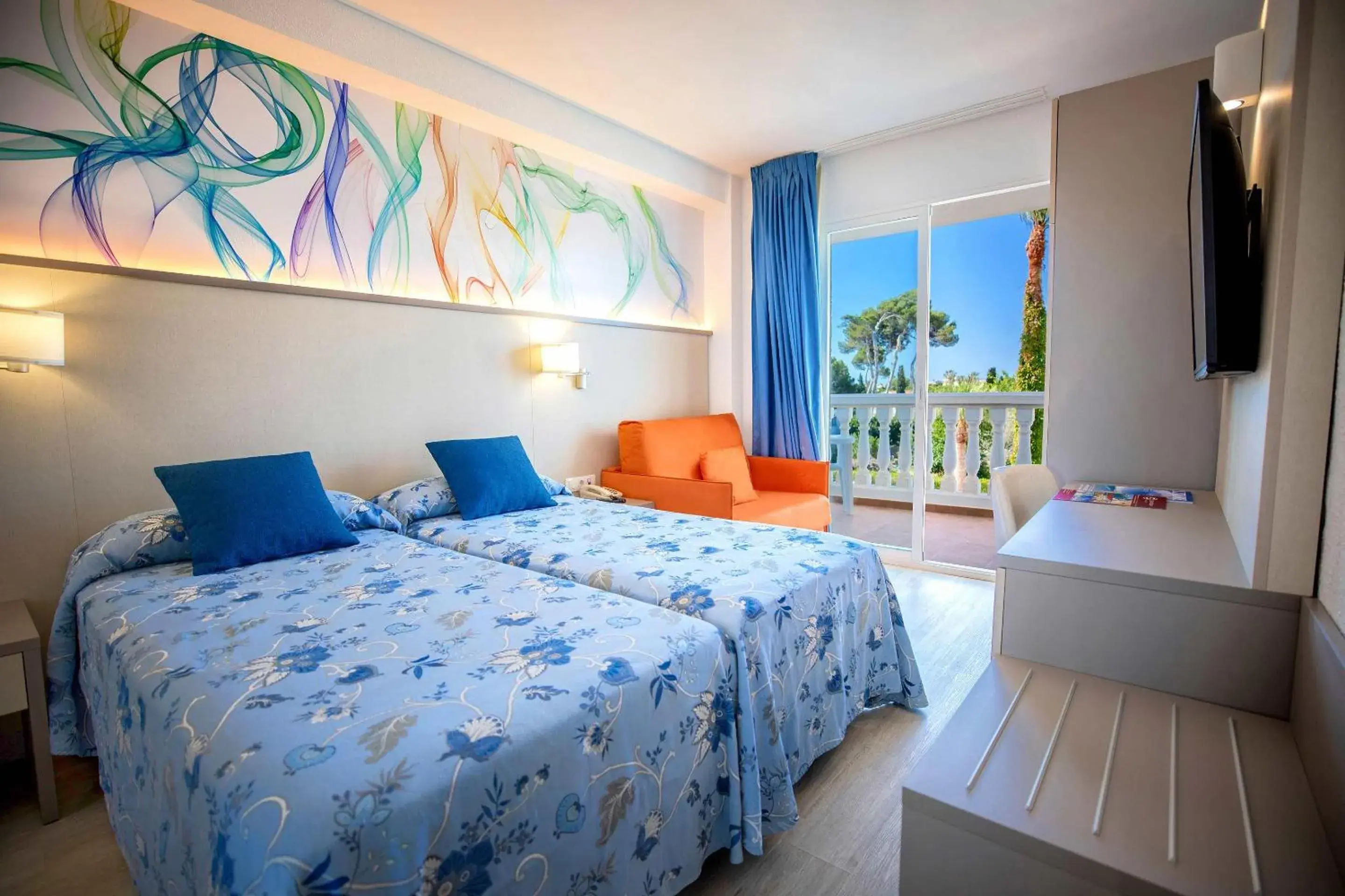 Photo of the whole room, Bed in Hotel Servigroup Romana Photo of the whole room, Bed in Hotel Servigroup Romana