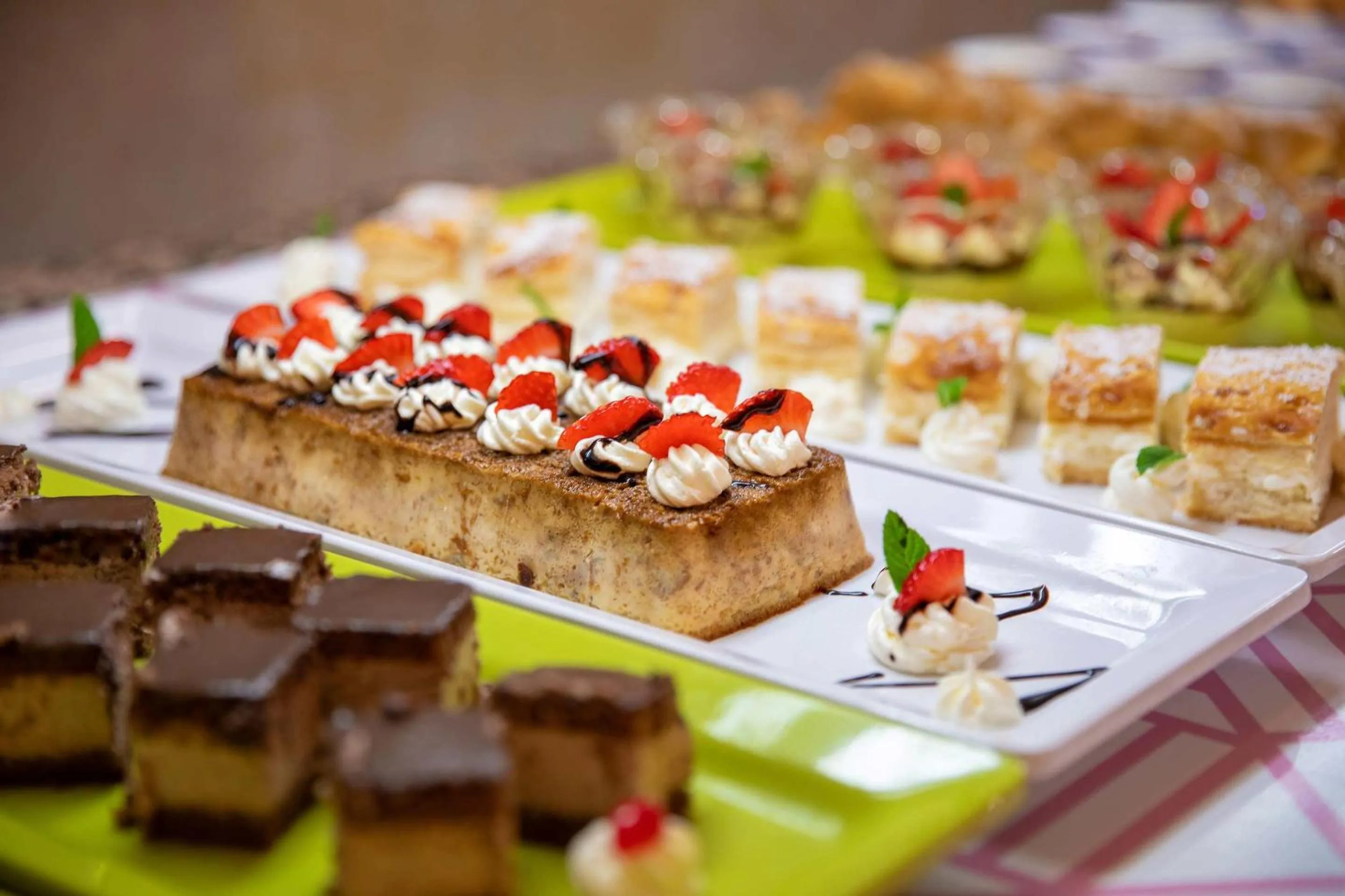 Restaurant/places to eat in Hotel Servigroup Romana