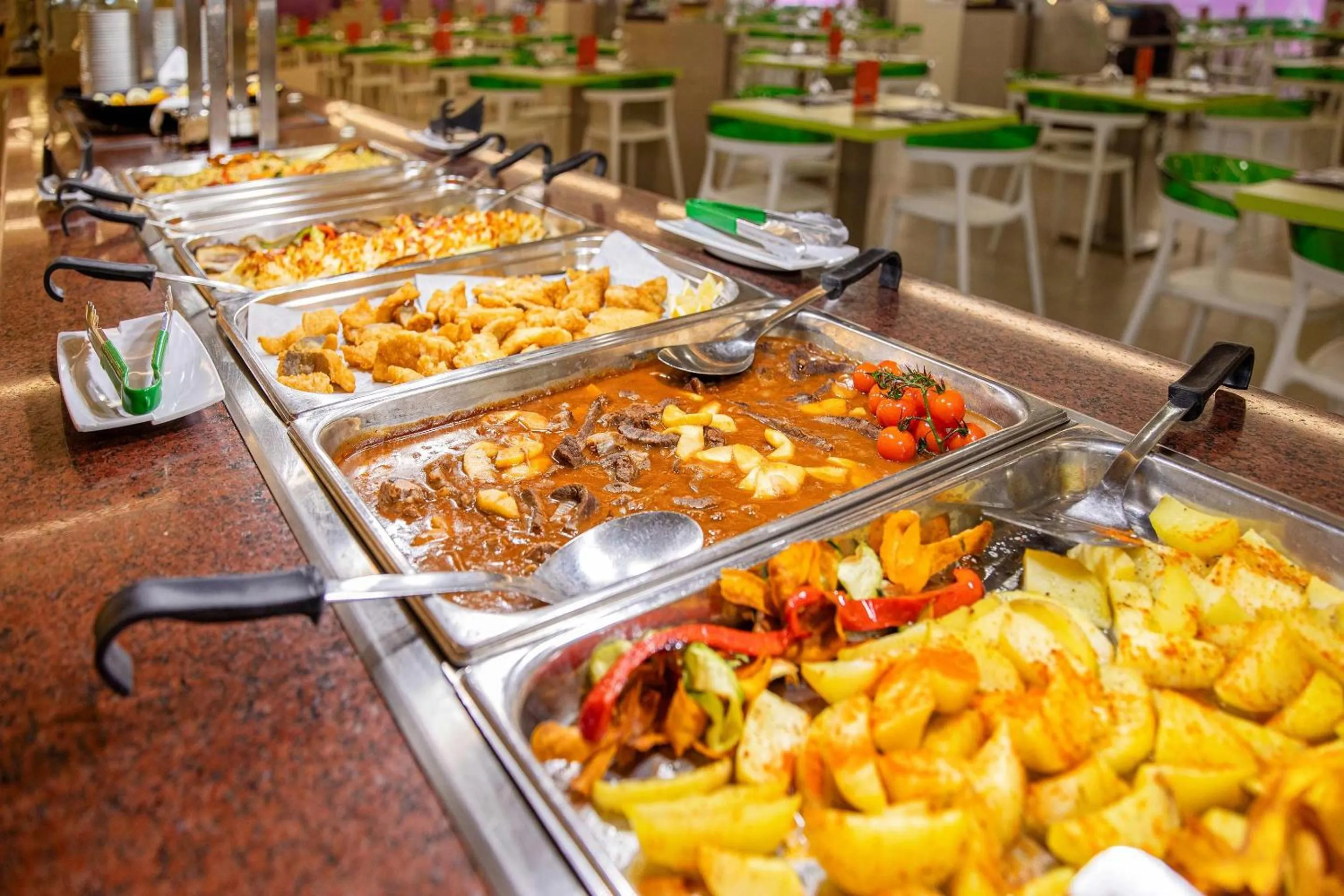 Restaurant/places to eat in Hotel Servigroup Romana