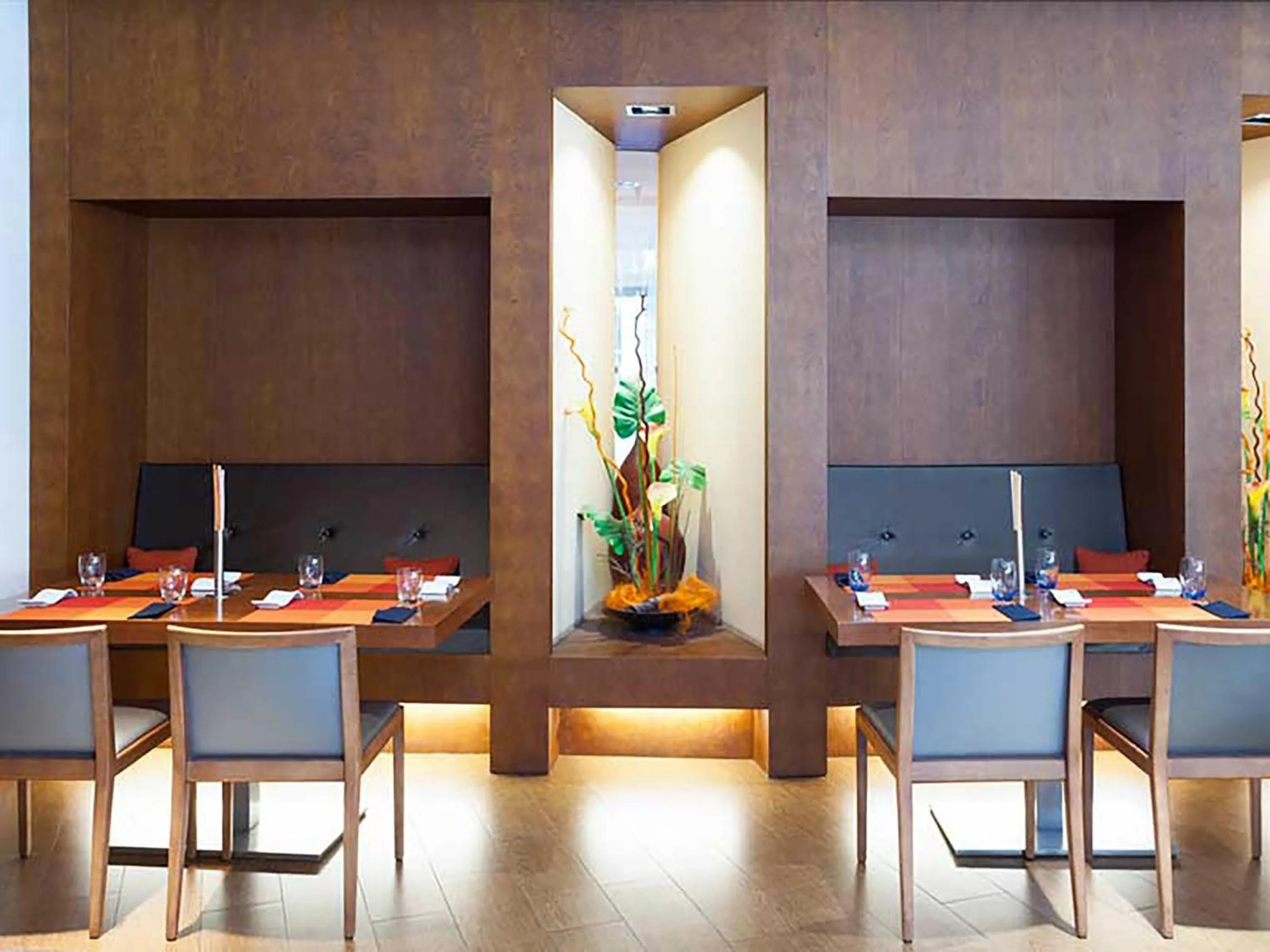 Restaurant/places to eat in Sercotel Valladolid