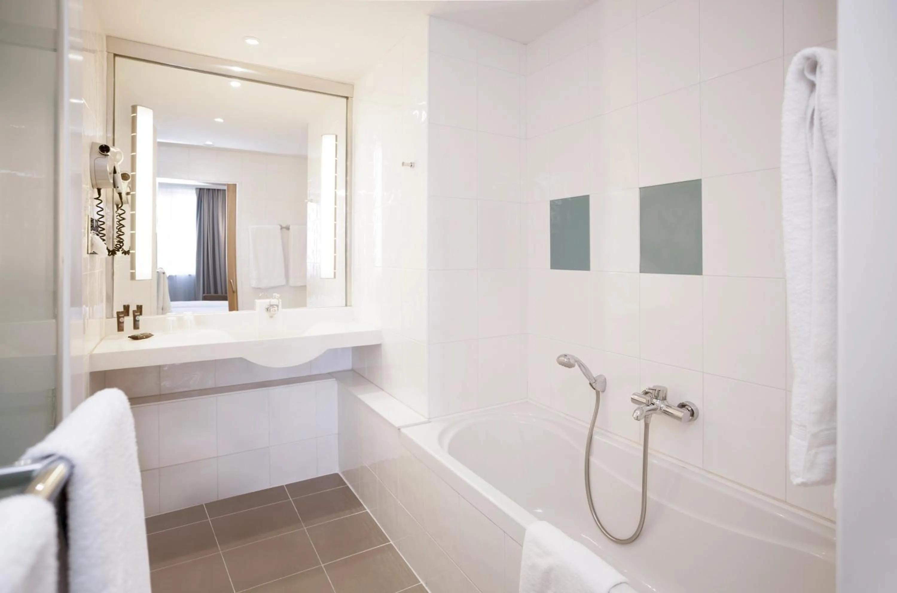 Bathroom in Sercotel Valladolid