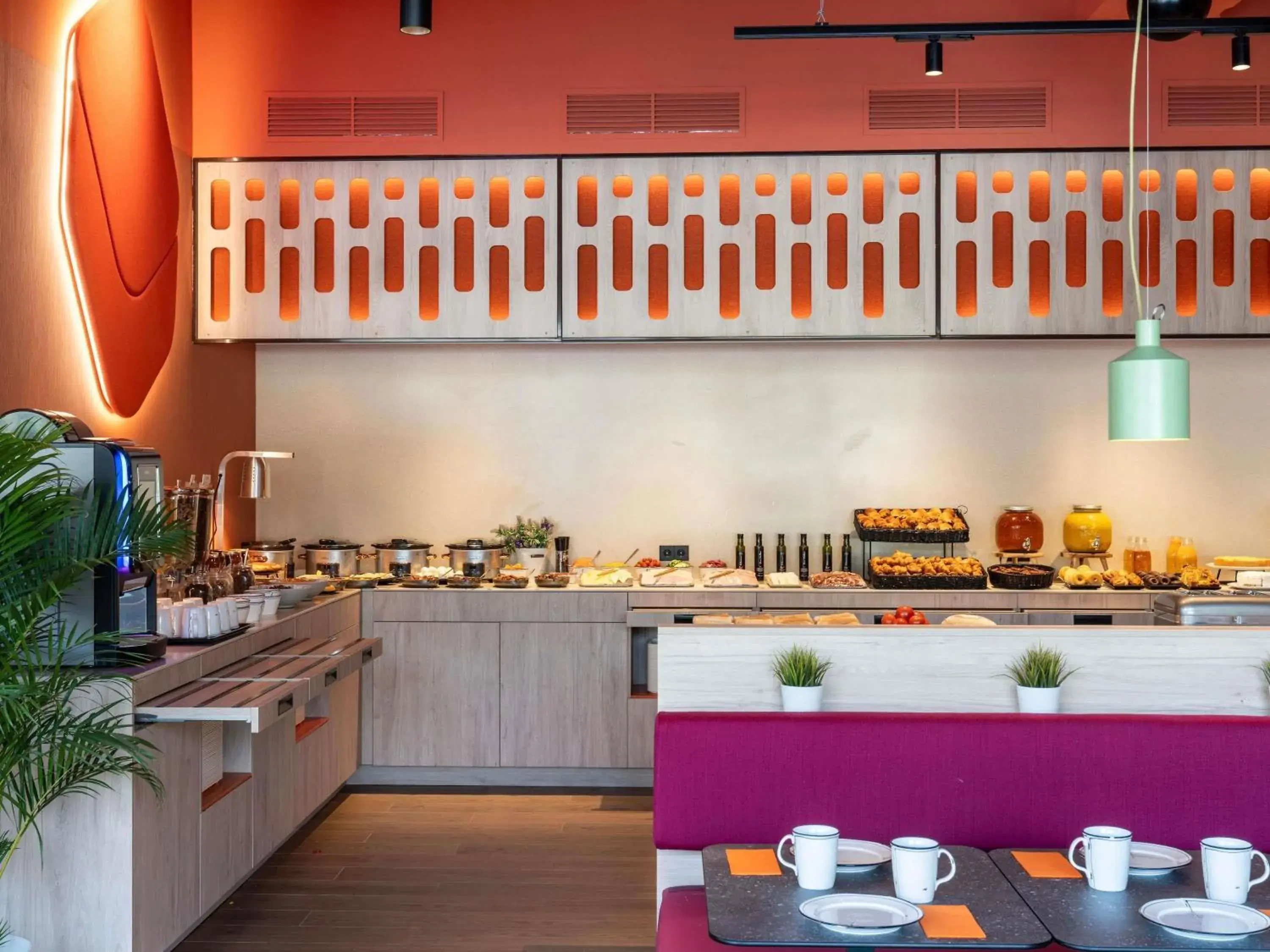 Restaurant/places to eat in ibis Styles Barcelona Sant Joan Despi Restaurant/places to eat in ibis Styles Barcelona Sant Joan Despi