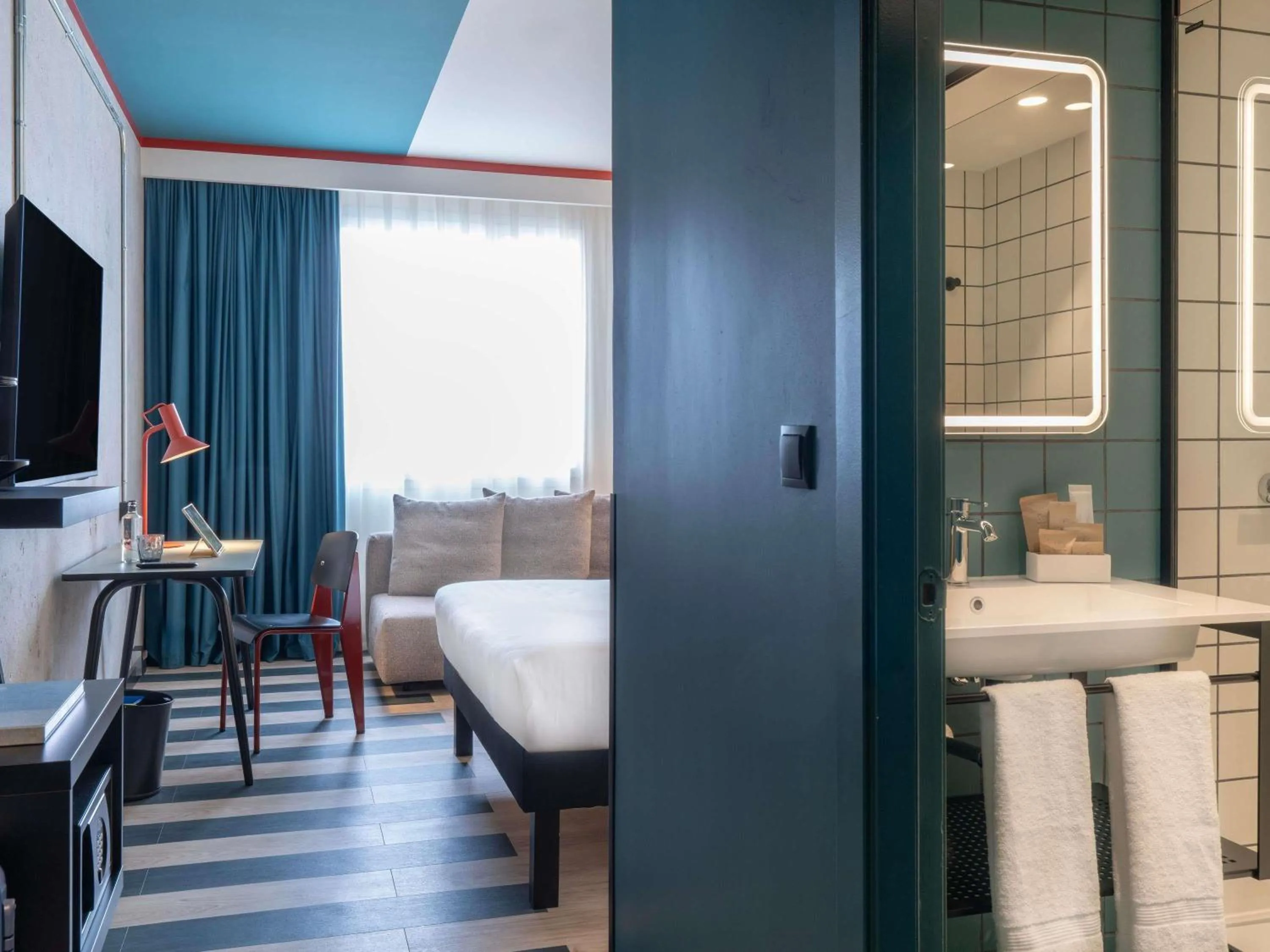 Bedroom, Bed in ibis Styles Barcelona Sant Joan Despi