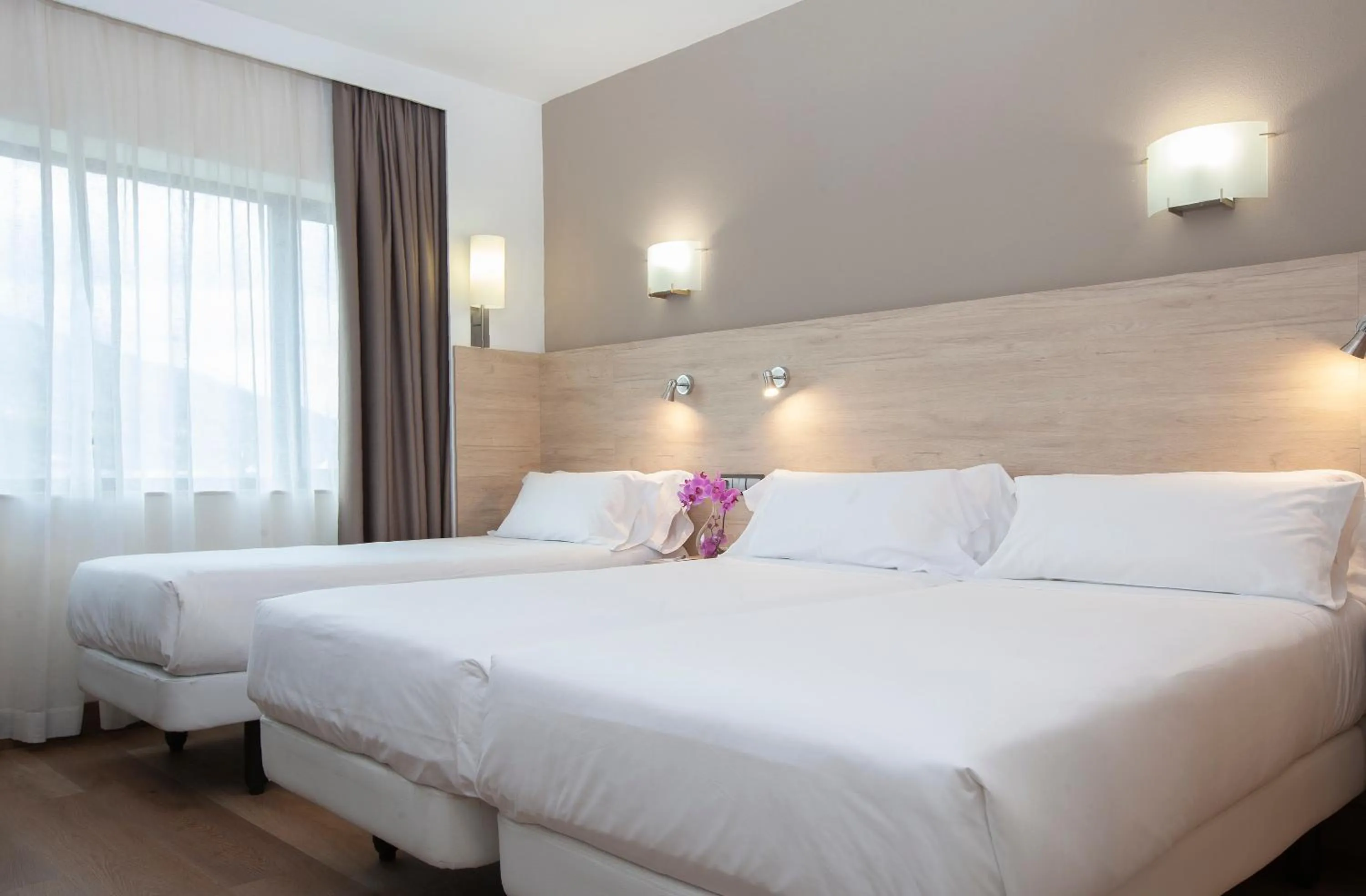 Bed in Hotel Puerta de Bilbao