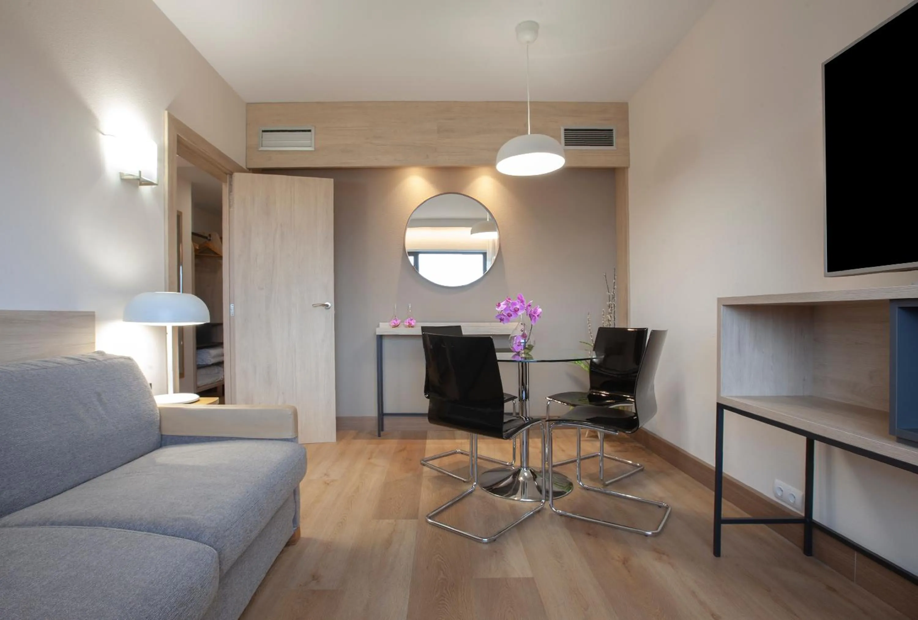 Living room in Hotel Puerta de Bilbao