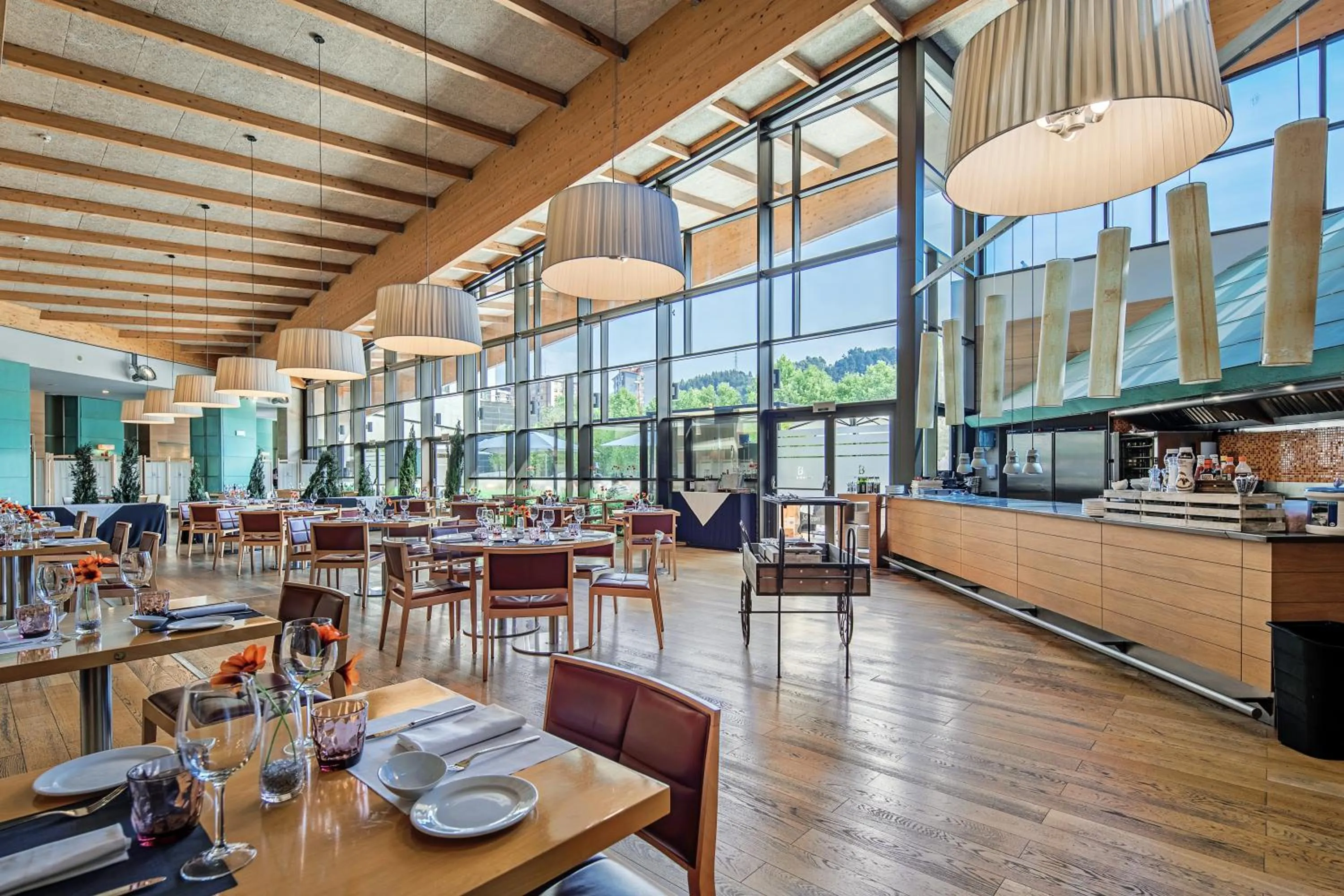 Meals in Hotel Puerta de Bilbao