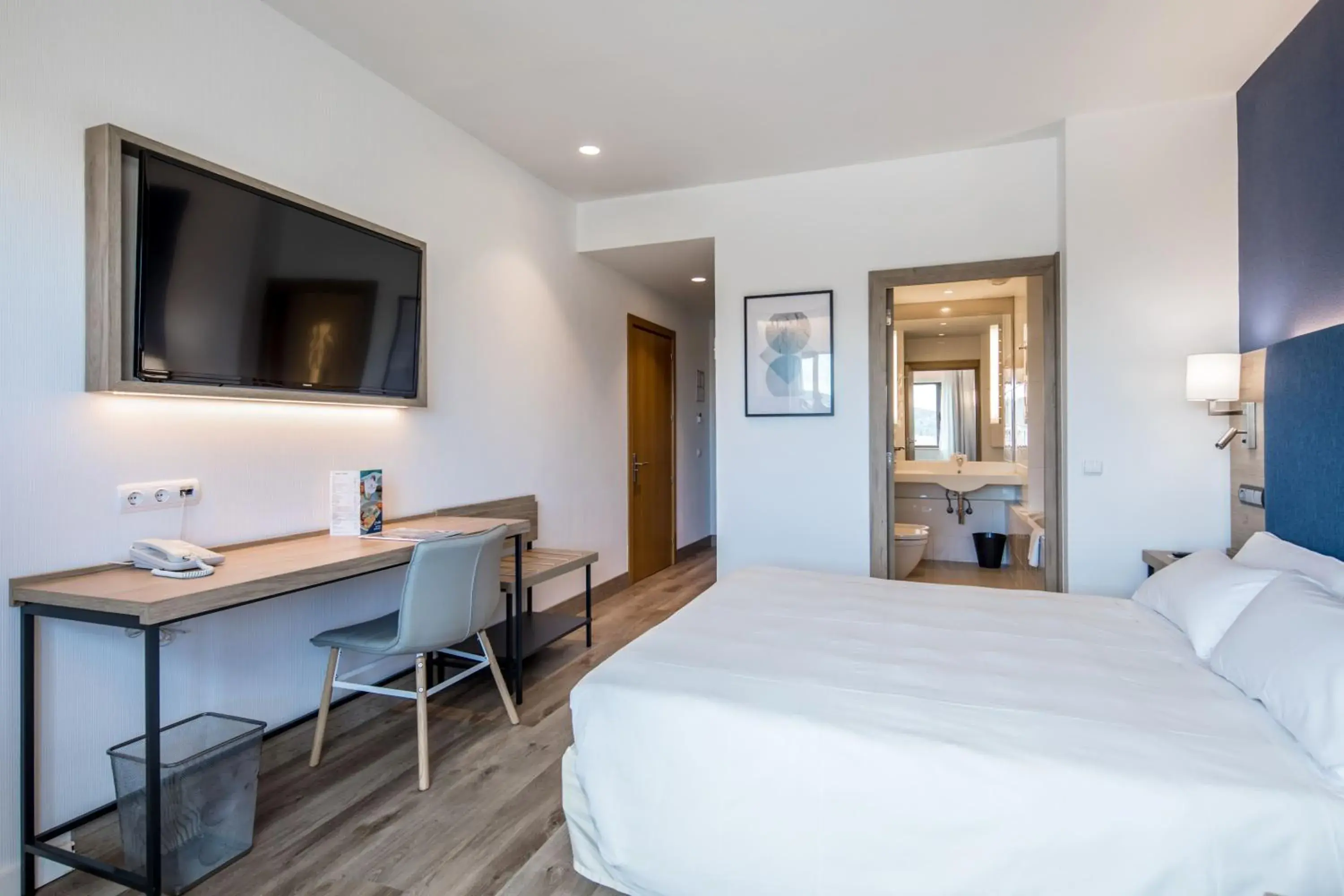 Bedroom, Bed in Hotel Puerta de Bilbao Bedroom, Bed in Hotel Puerta de Bilbao