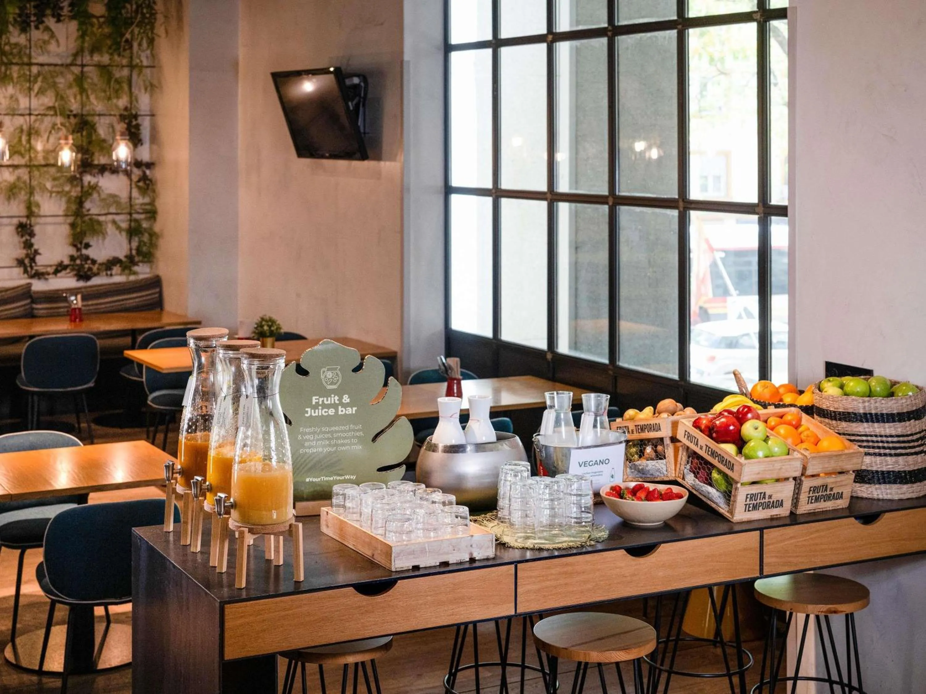 Breakfast in Novotel Sevilla