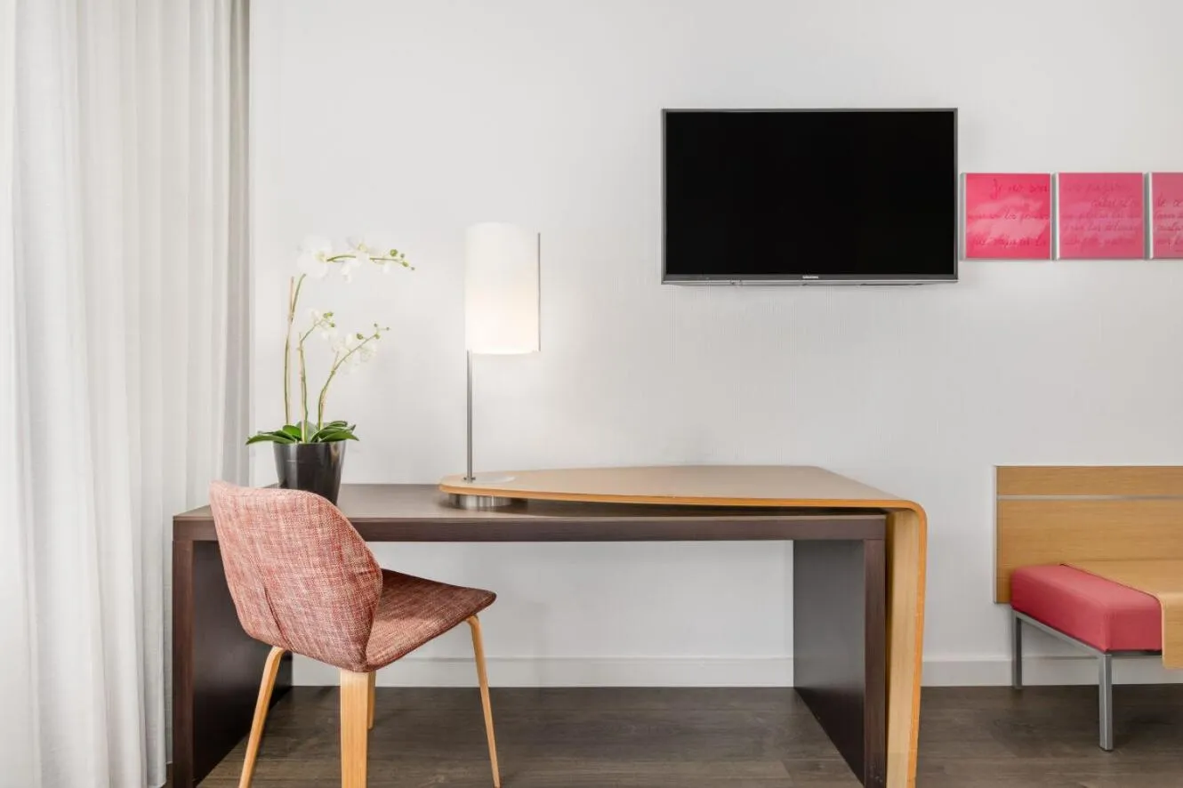 TV and multimedia in Exe Madrid Norte