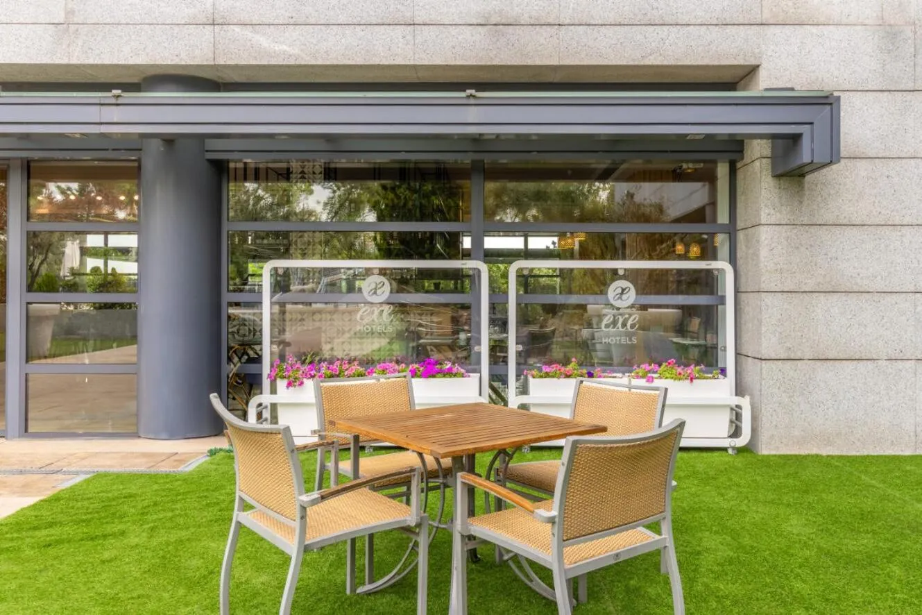 Patio in Exe Madrid Norte