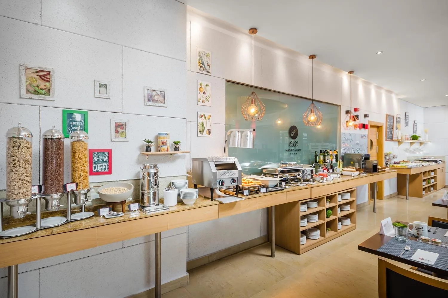 Buffet breakfast in Exe Madrid Norte