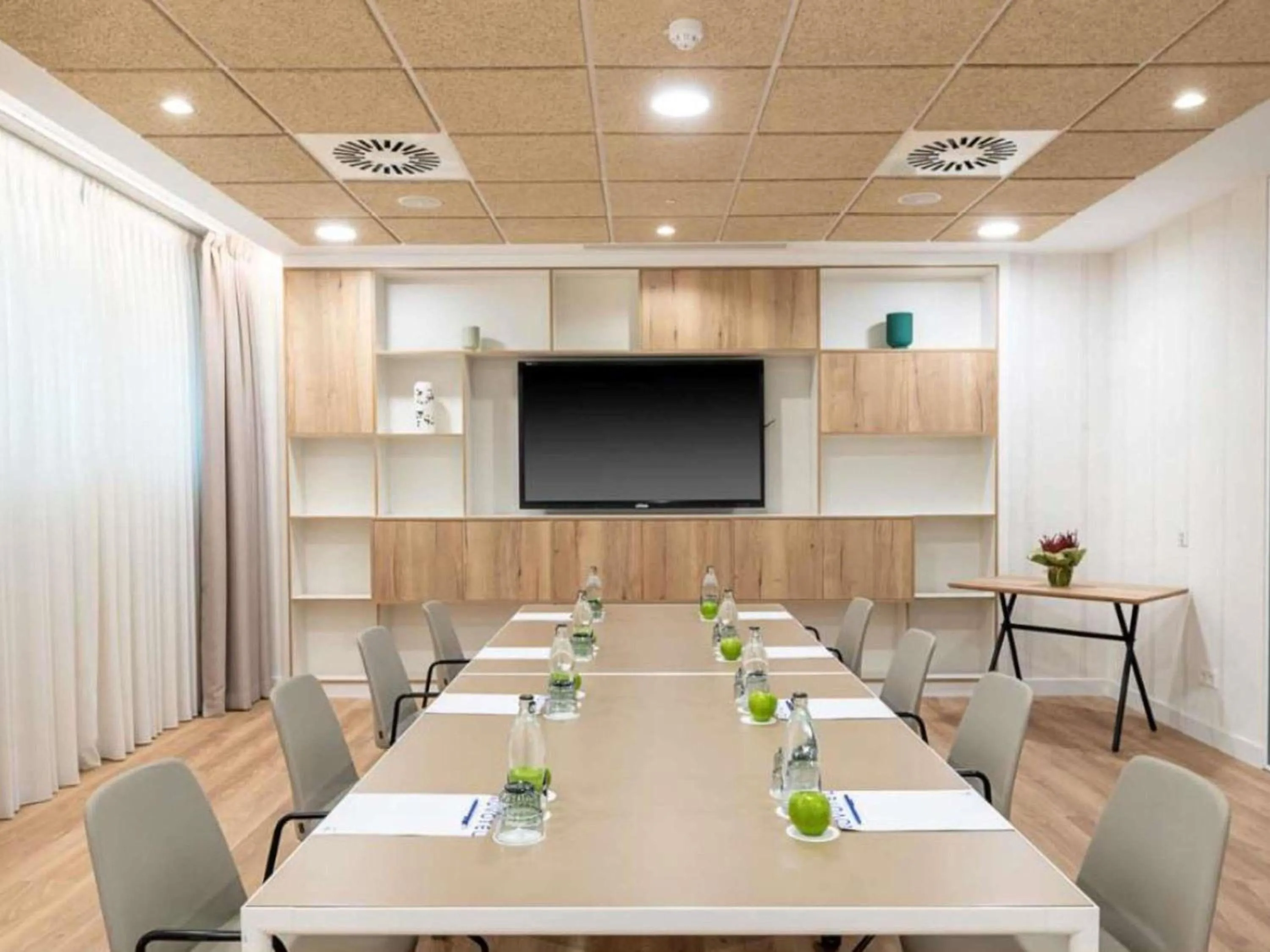 Meeting/conference room in Novotel Campo De Las Naciones