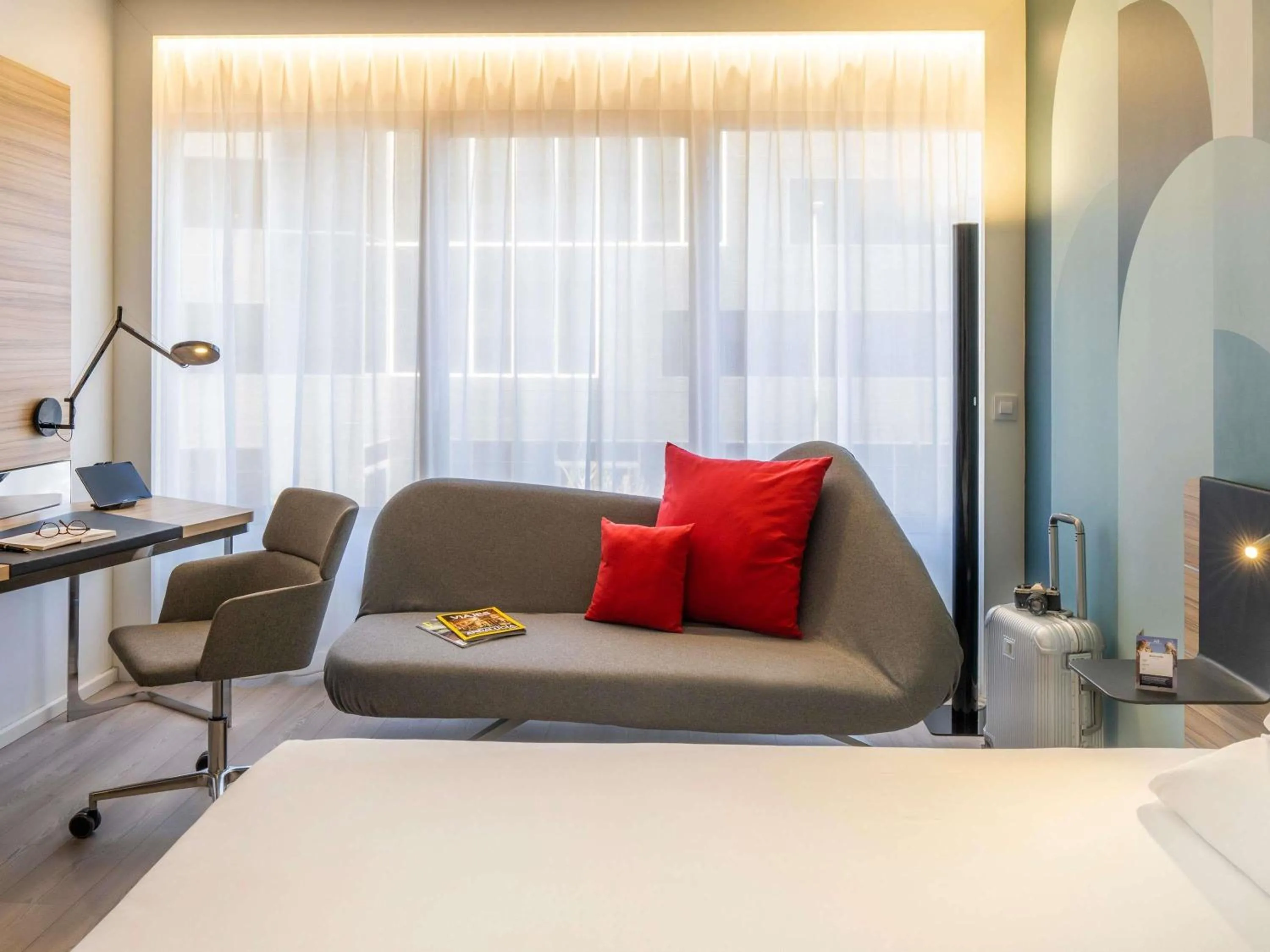 Bedroom, Bed in Novotel Campo De Las Naciones