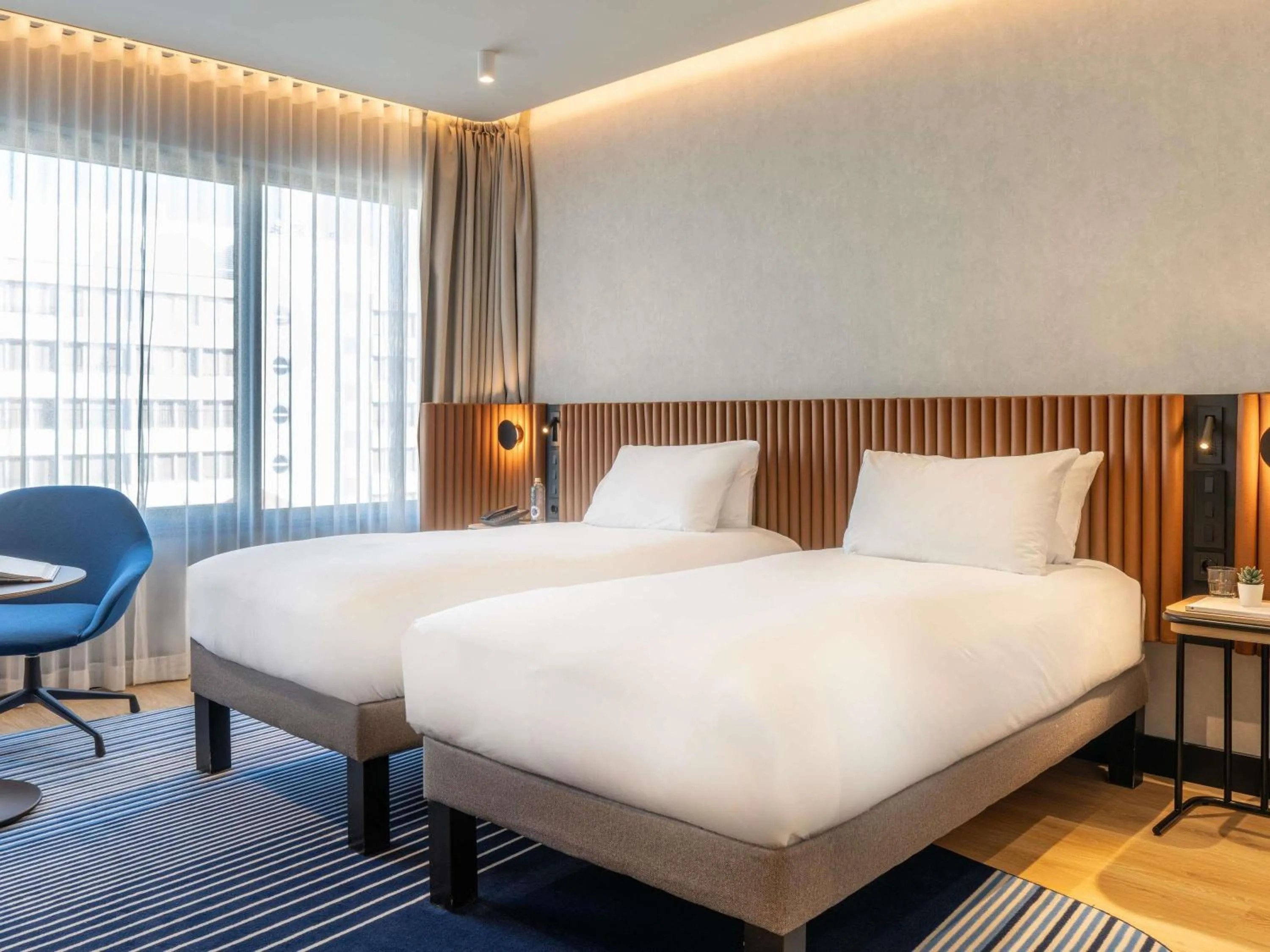 Bedroom, Bed in Novotel Campo De Las Naciones