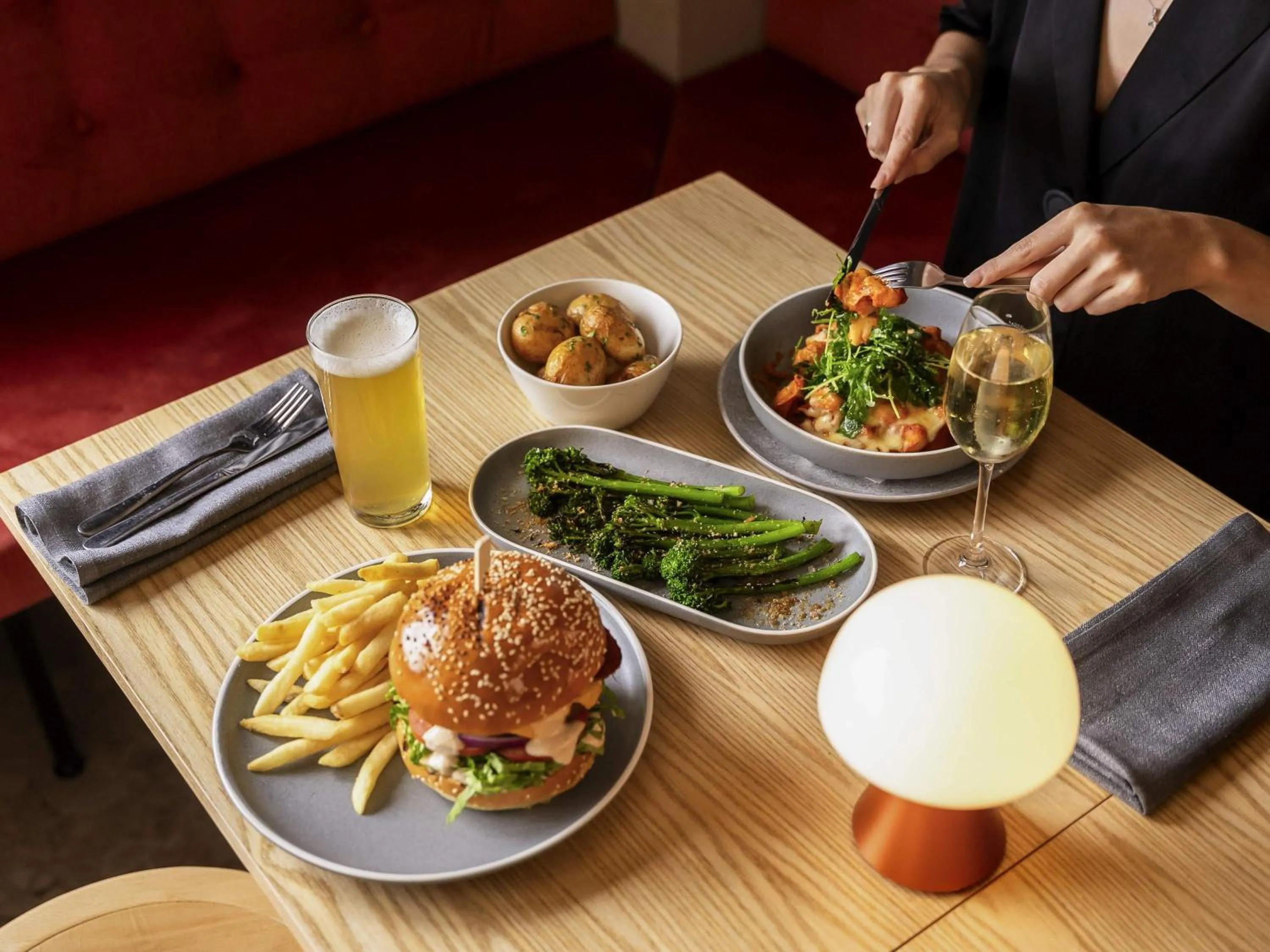 Restaurant/places to eat in Mantra Tonsley Adelaide