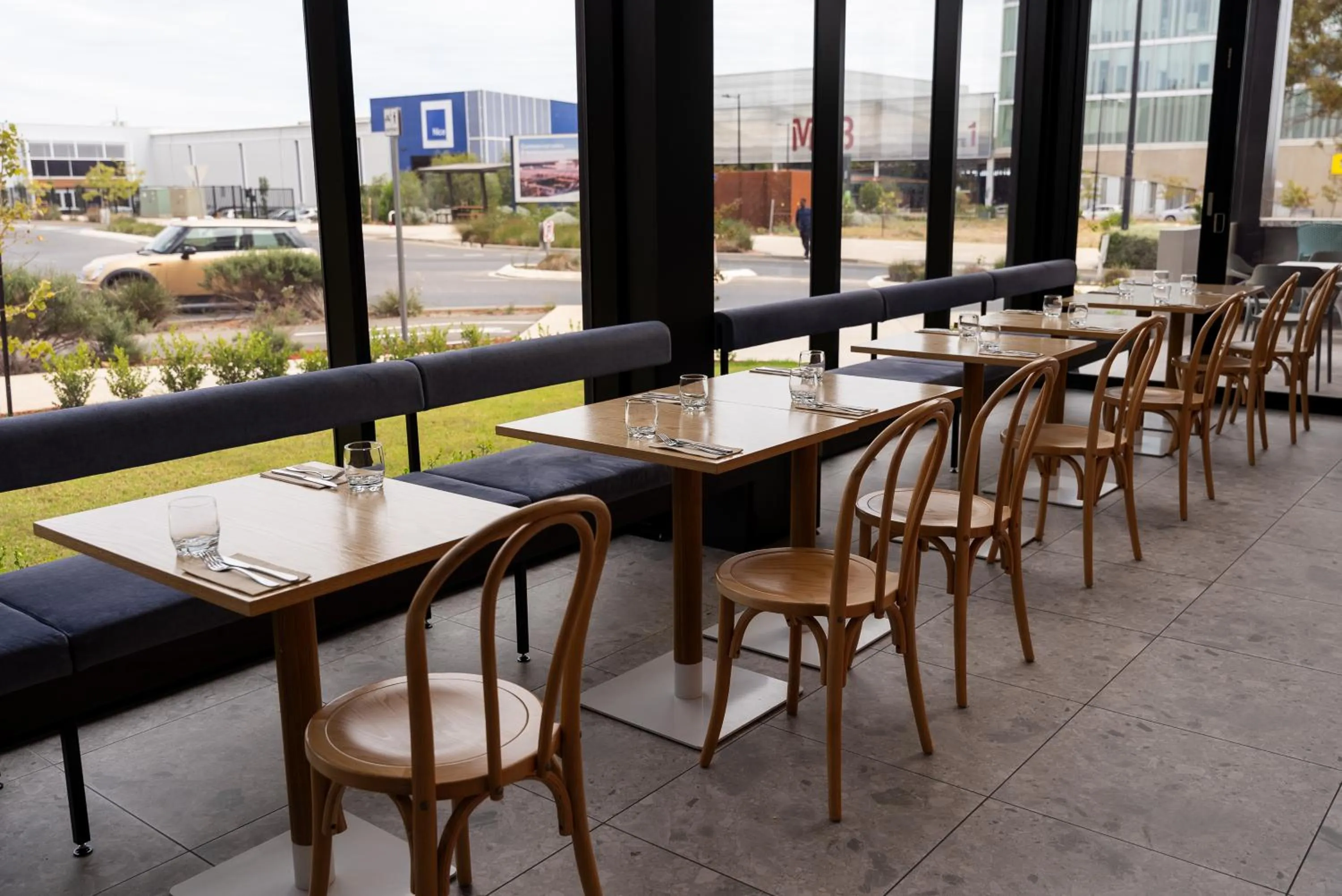 Restaurant/places to eat in Mantra Tonsley Adelaide