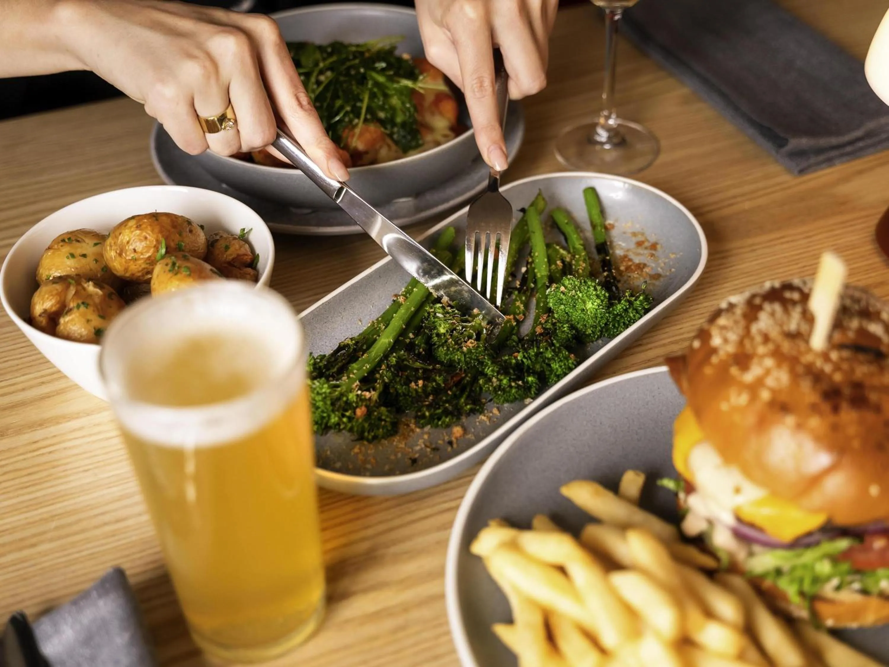 Restaurant/places to eat in Mantra Tonsley Adelaide