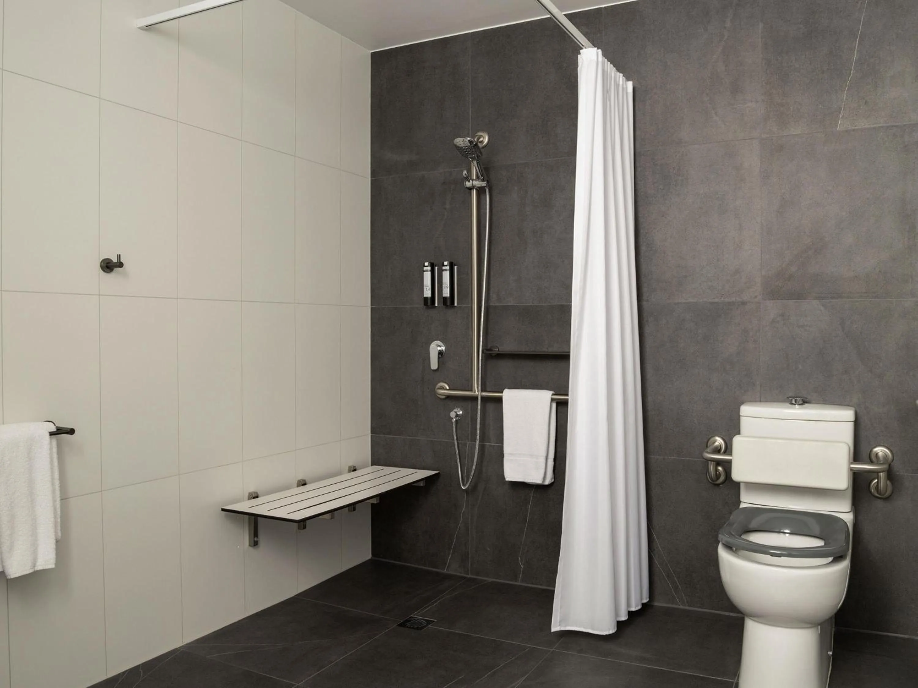 Bedroom in Mantra Tonsley Adelaide