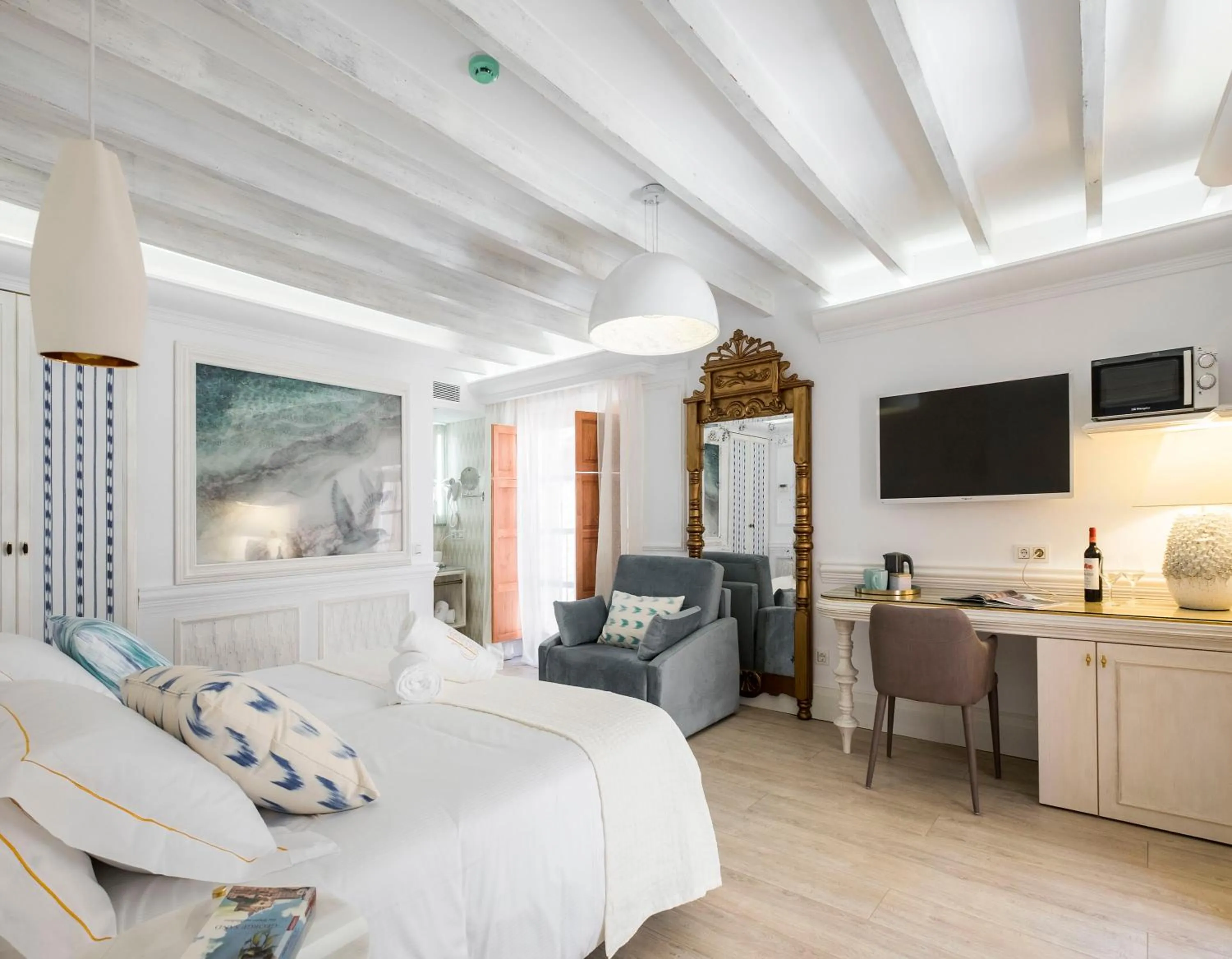 Photo of the whole room, Bed in Casa Son Sant Jordi