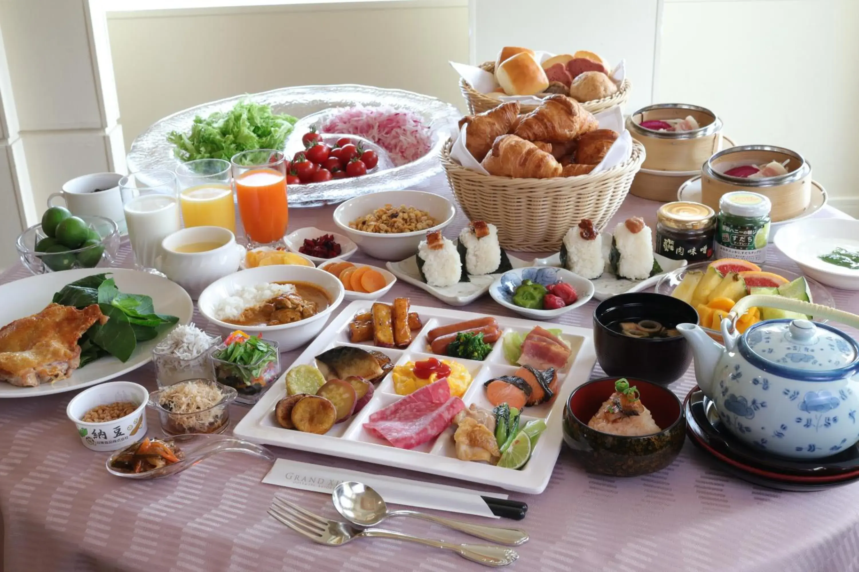 Buffet breakfast in Grand Xiv naruto the lodge Buffet breakfast in Grand Xiv naruto the lodge