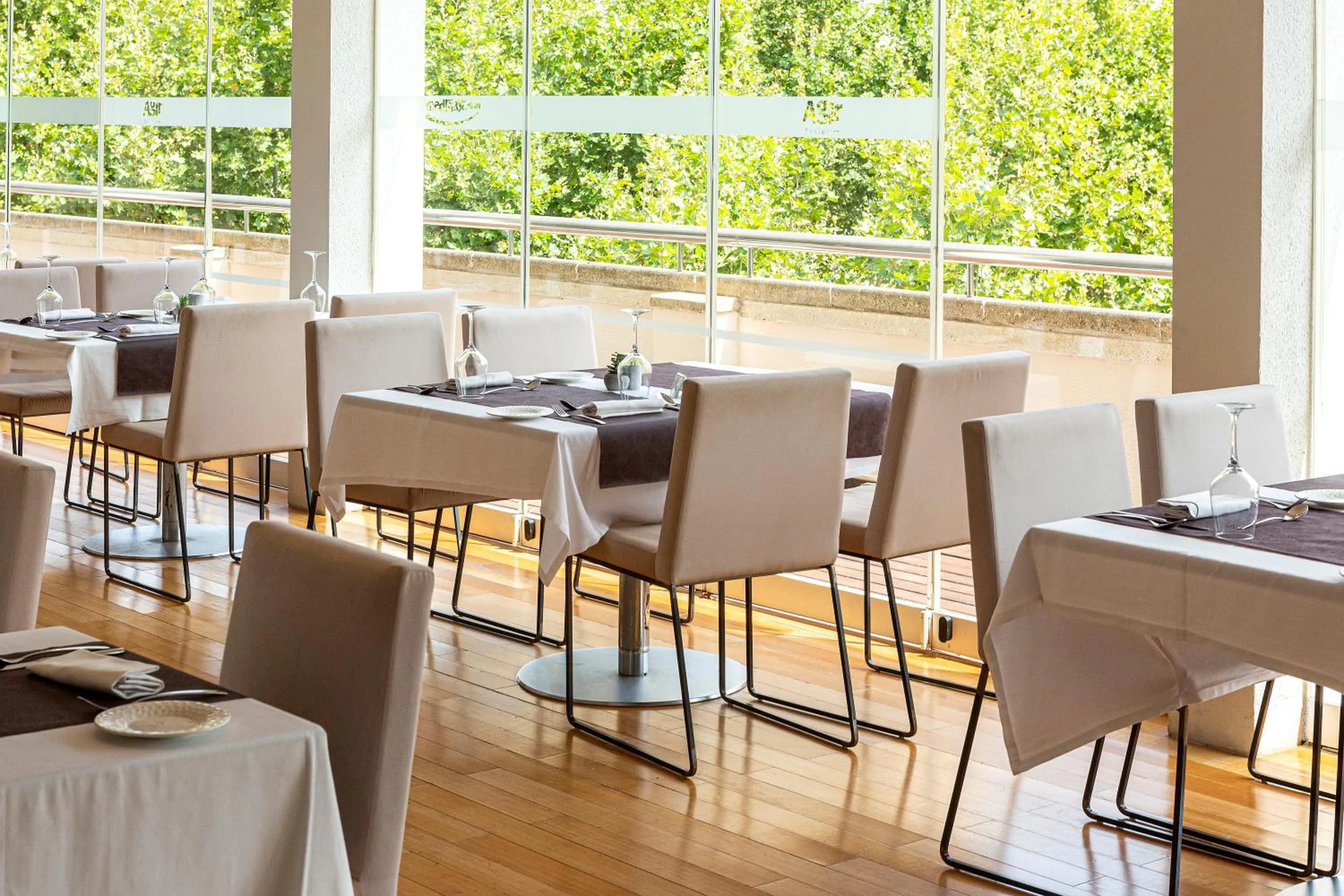 Restaurant/places to eat in The Agir Springs Hotel by Medplaya