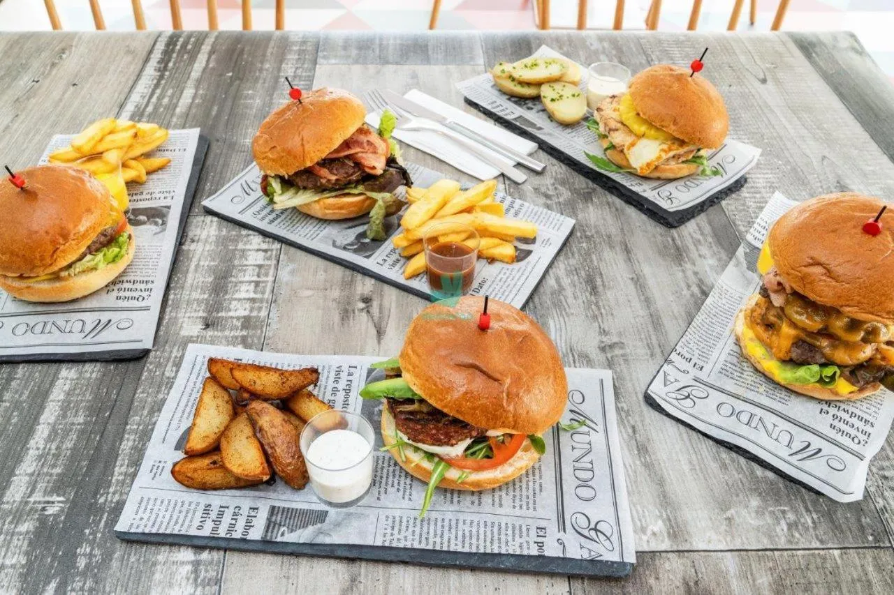 Lounge or bar in The Agir Springs Hotel by Medplaya