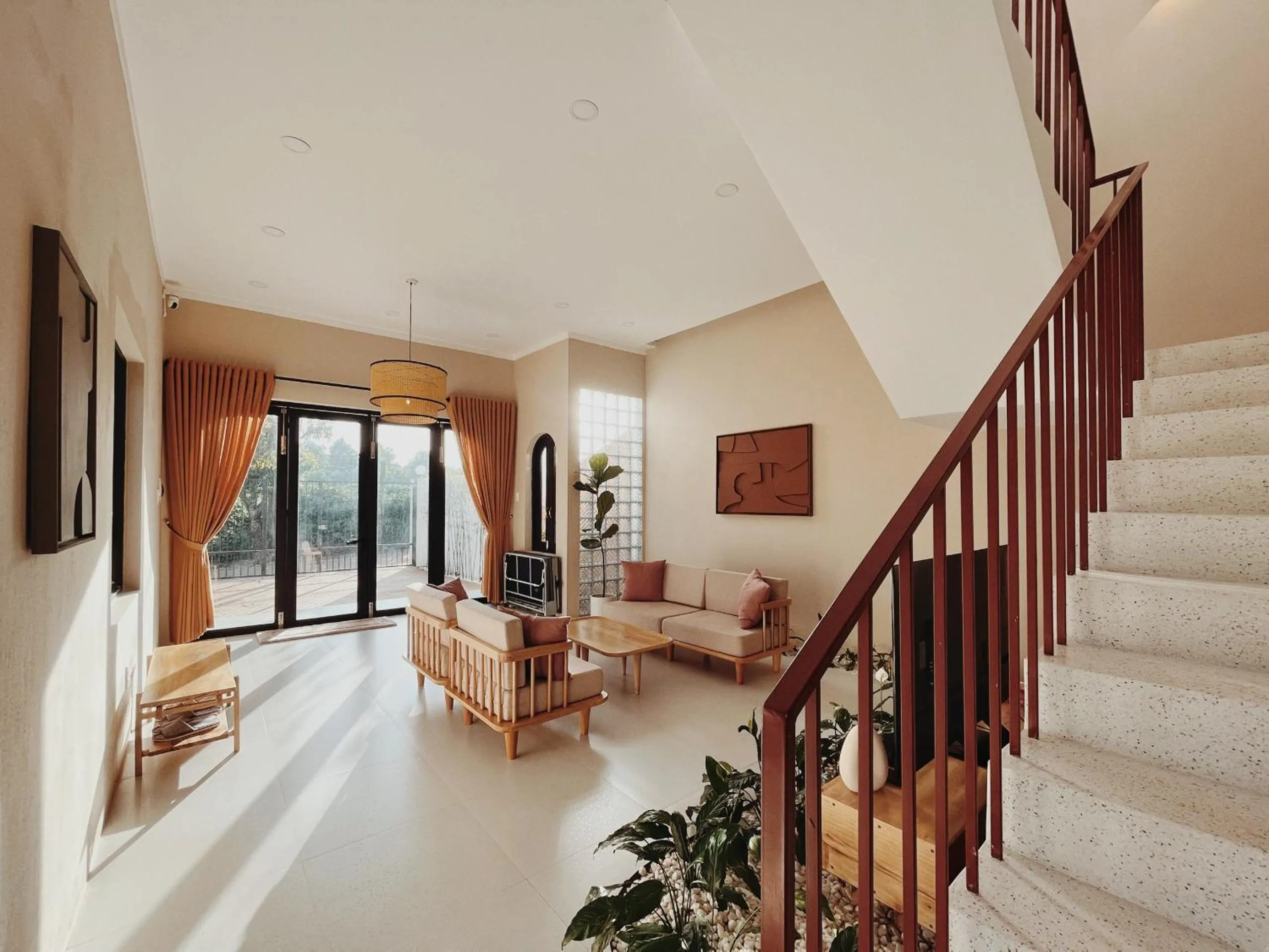 Property building in XOM House Biển Hồ