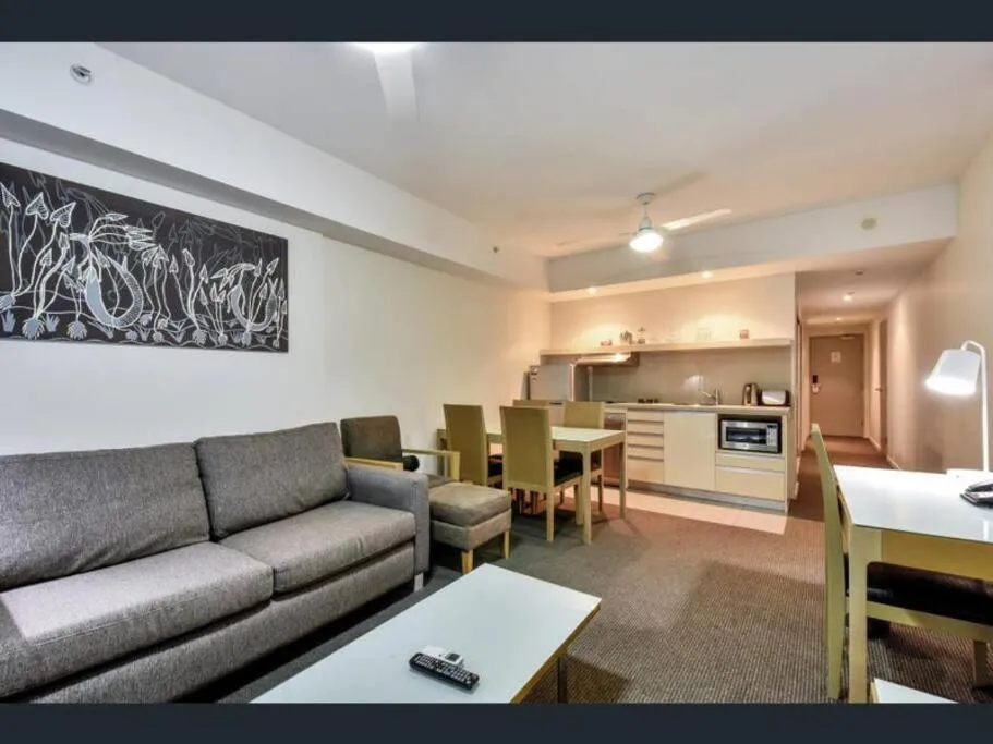 Pandanas Apt 3 (Darwin CBD, Harbour views)