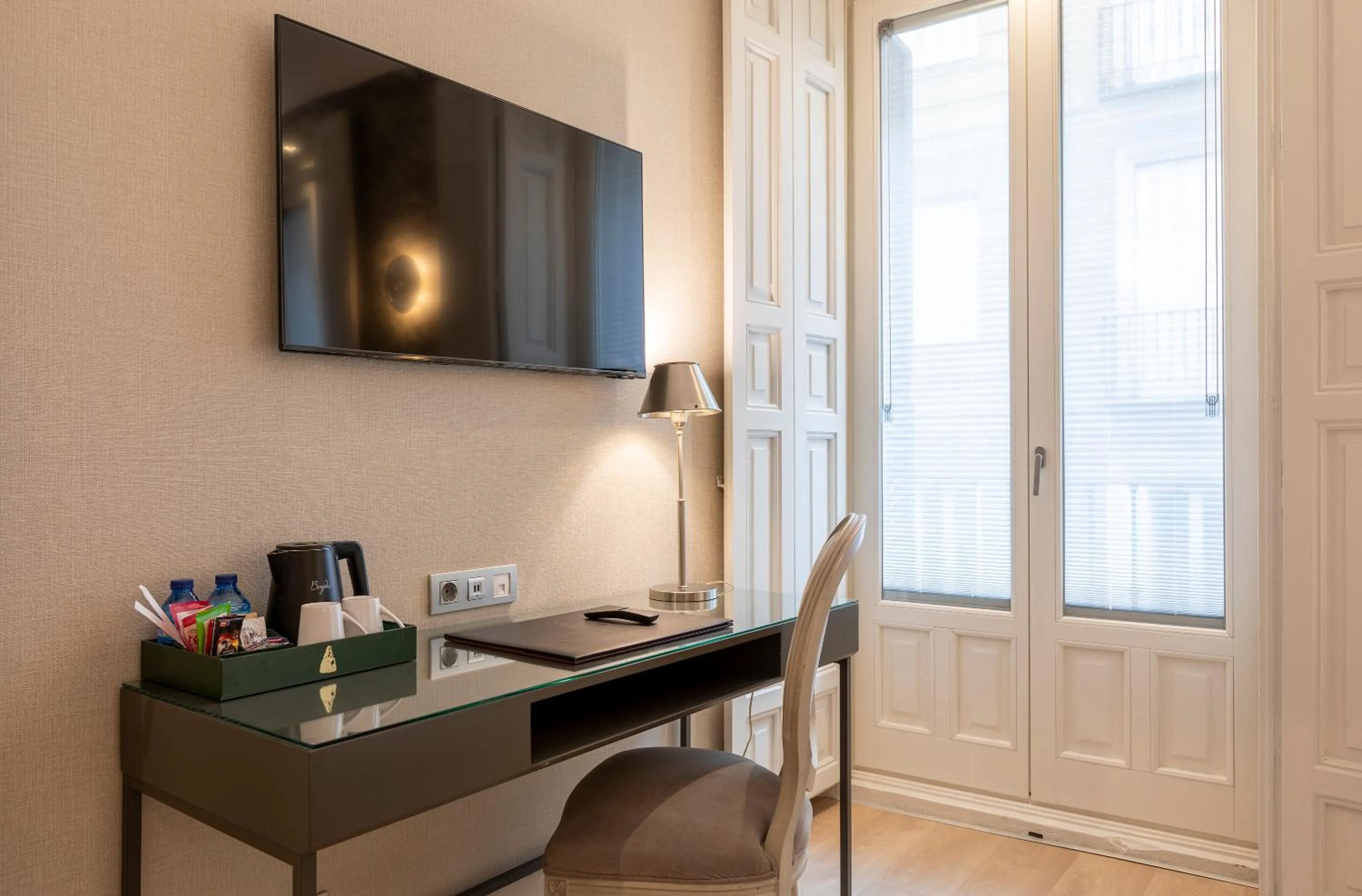 TV and multimedia in Hotel Meninas - Boutique Opera