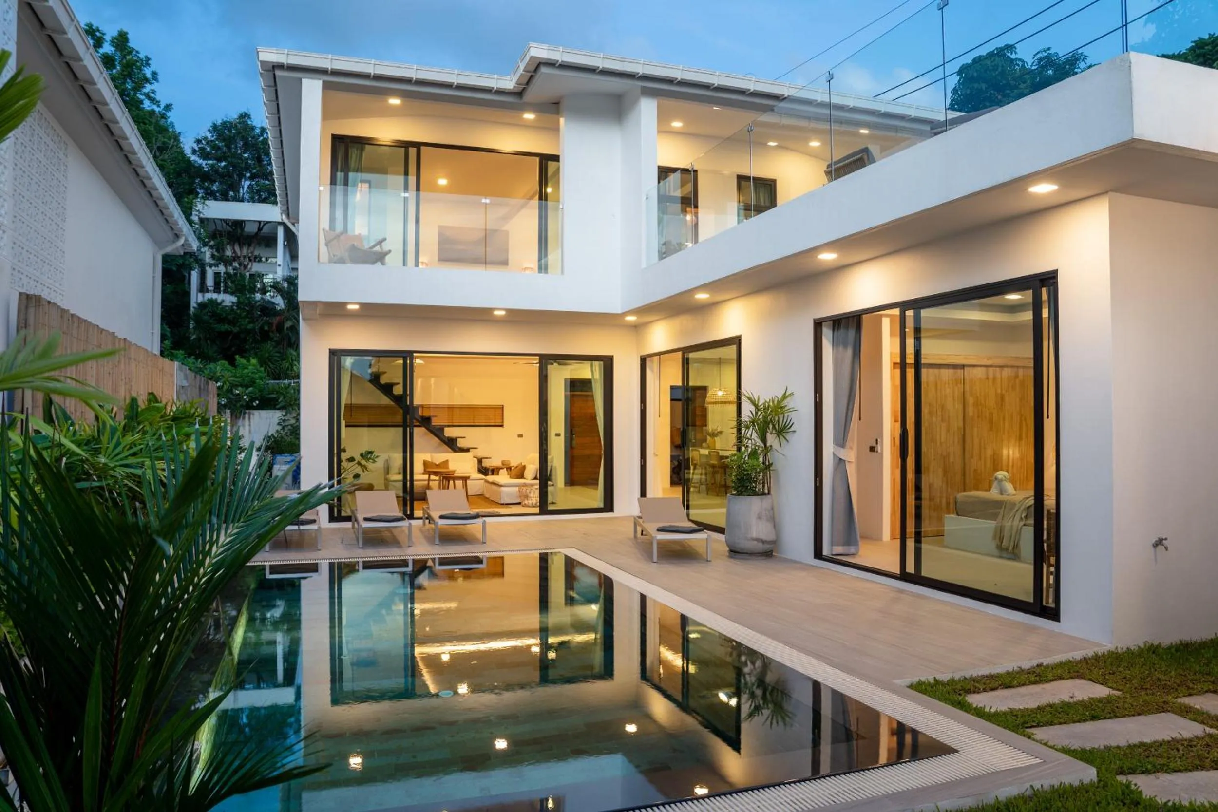 The Guu Villas - Luxe Seaview Villa Resort