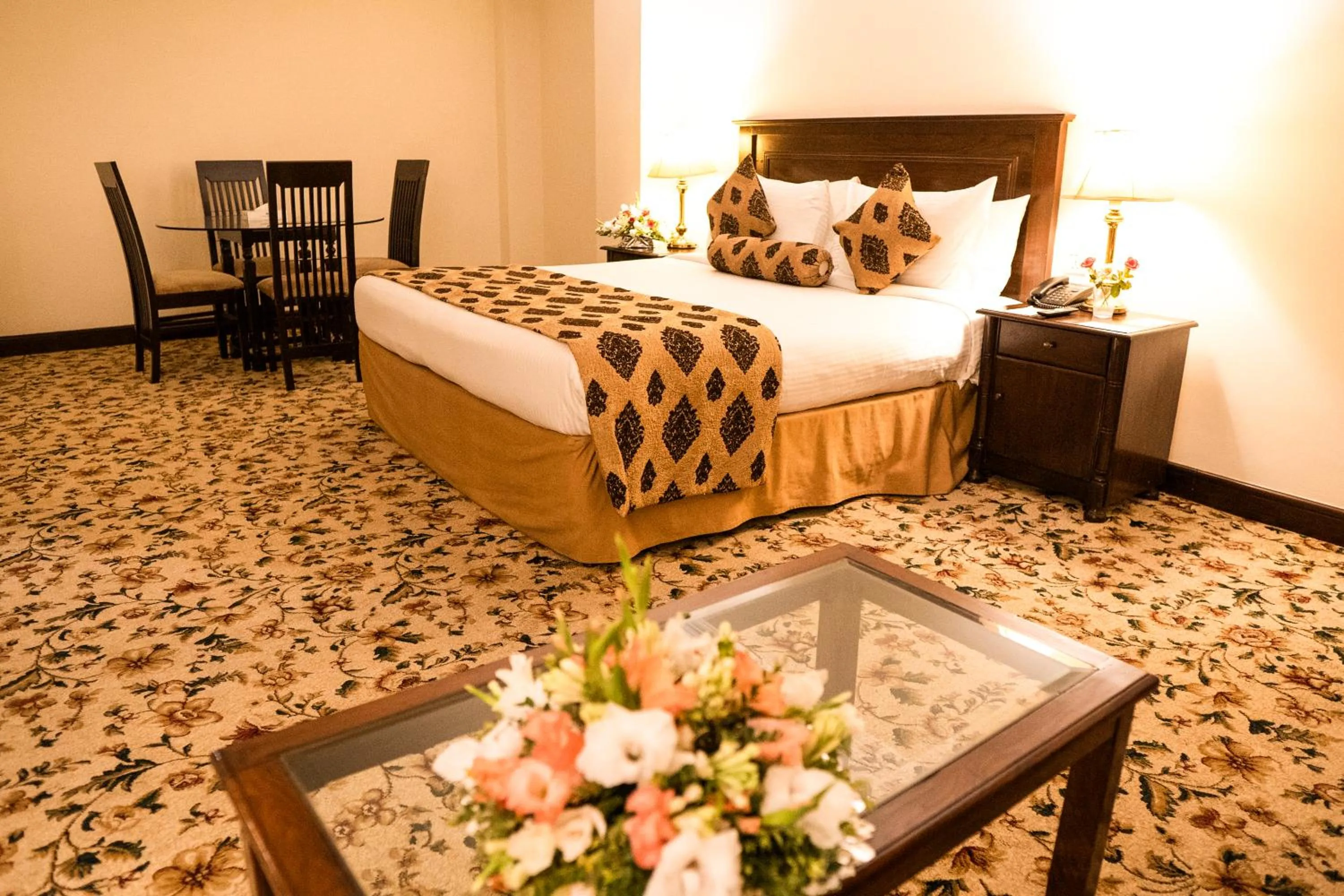 Bed in Hotel Hillview Islamabad