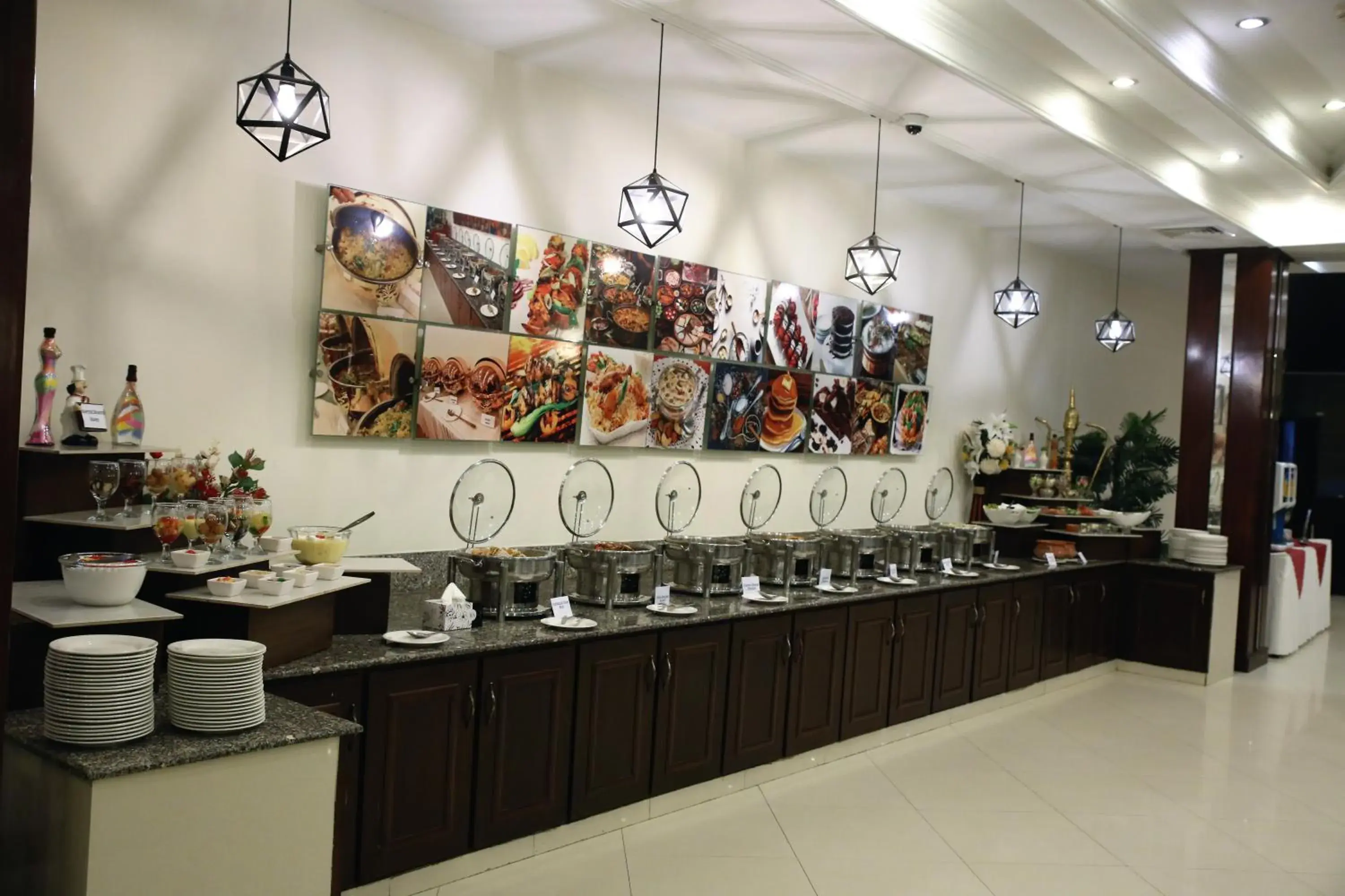 Restaurant/places to eat in Hotel Hillview Islamabad Restaurant/places to eat in Hotel Hillview Islamabad