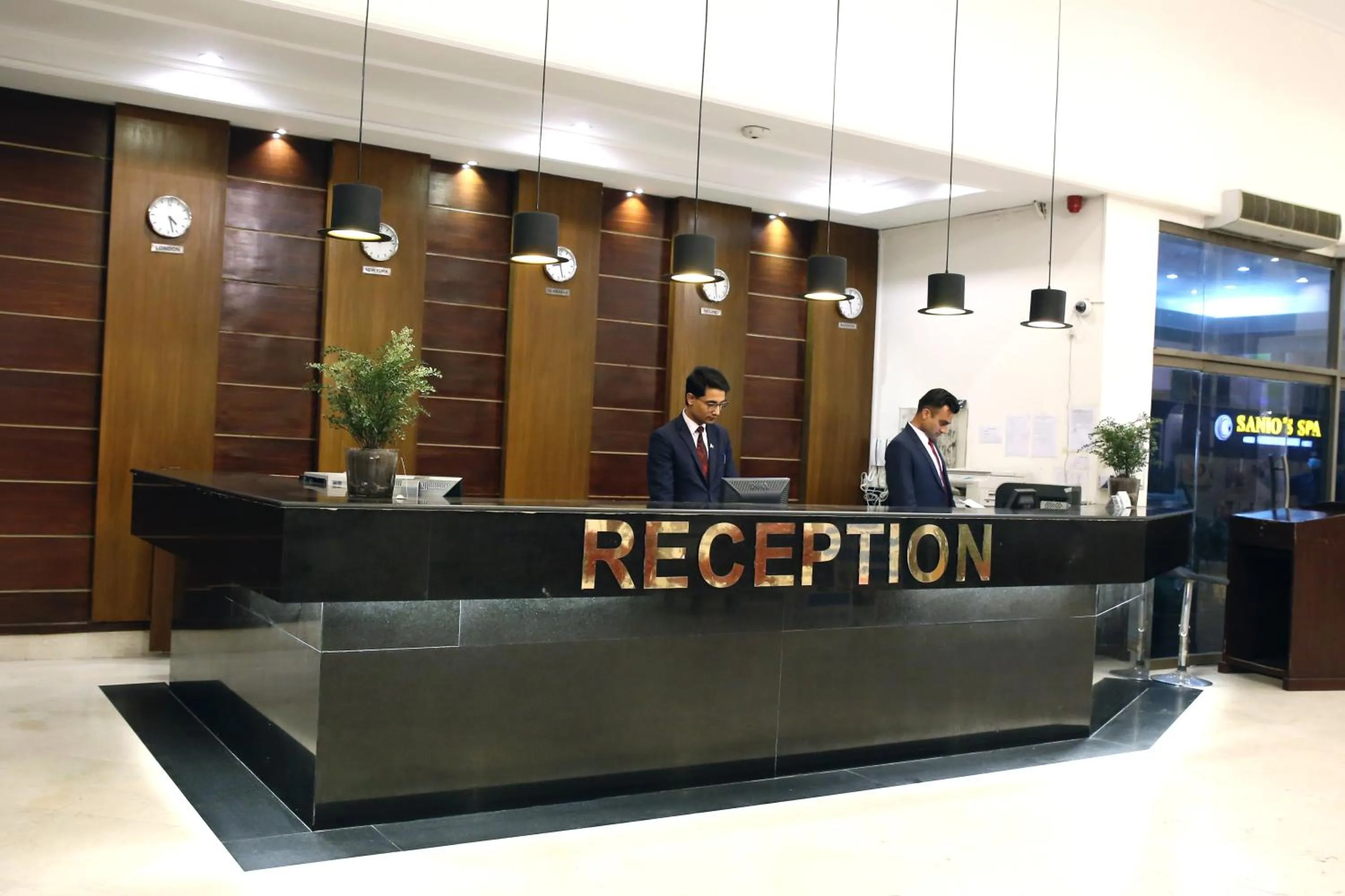 Lobby or reception in Hotel Hillview Islamabad