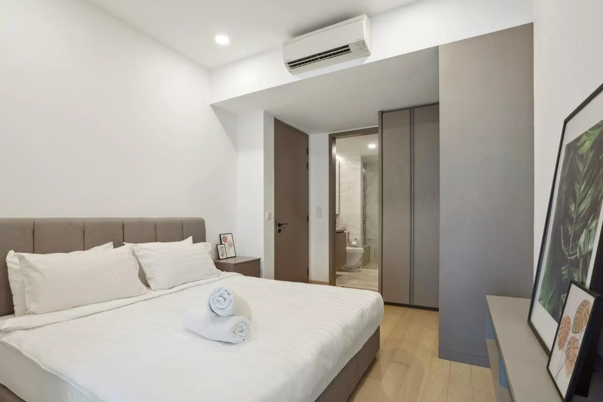 Bed in Eaton Residences KLCC by WSD