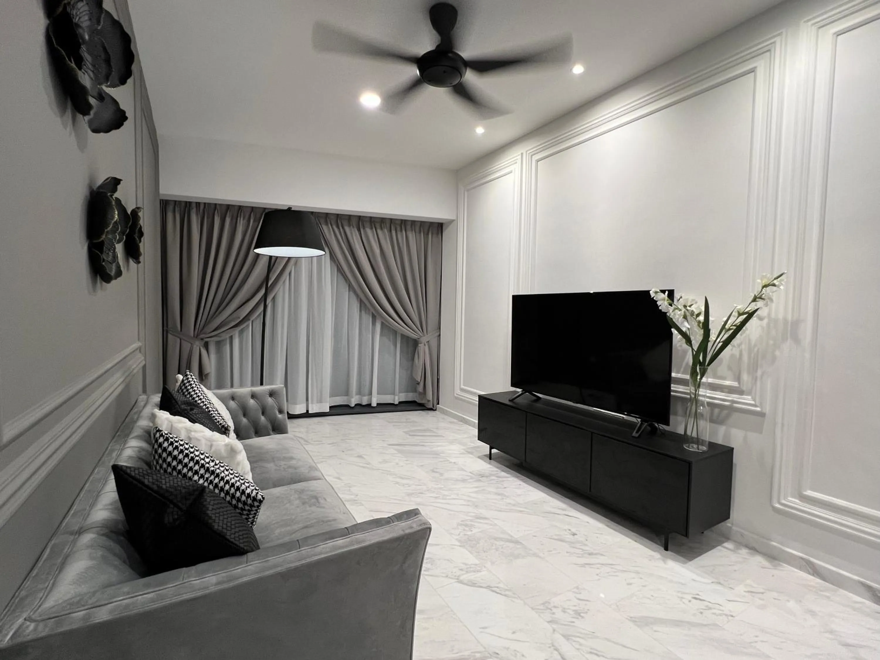 TV and multimedia in Eaton Residences KLCC by WSD