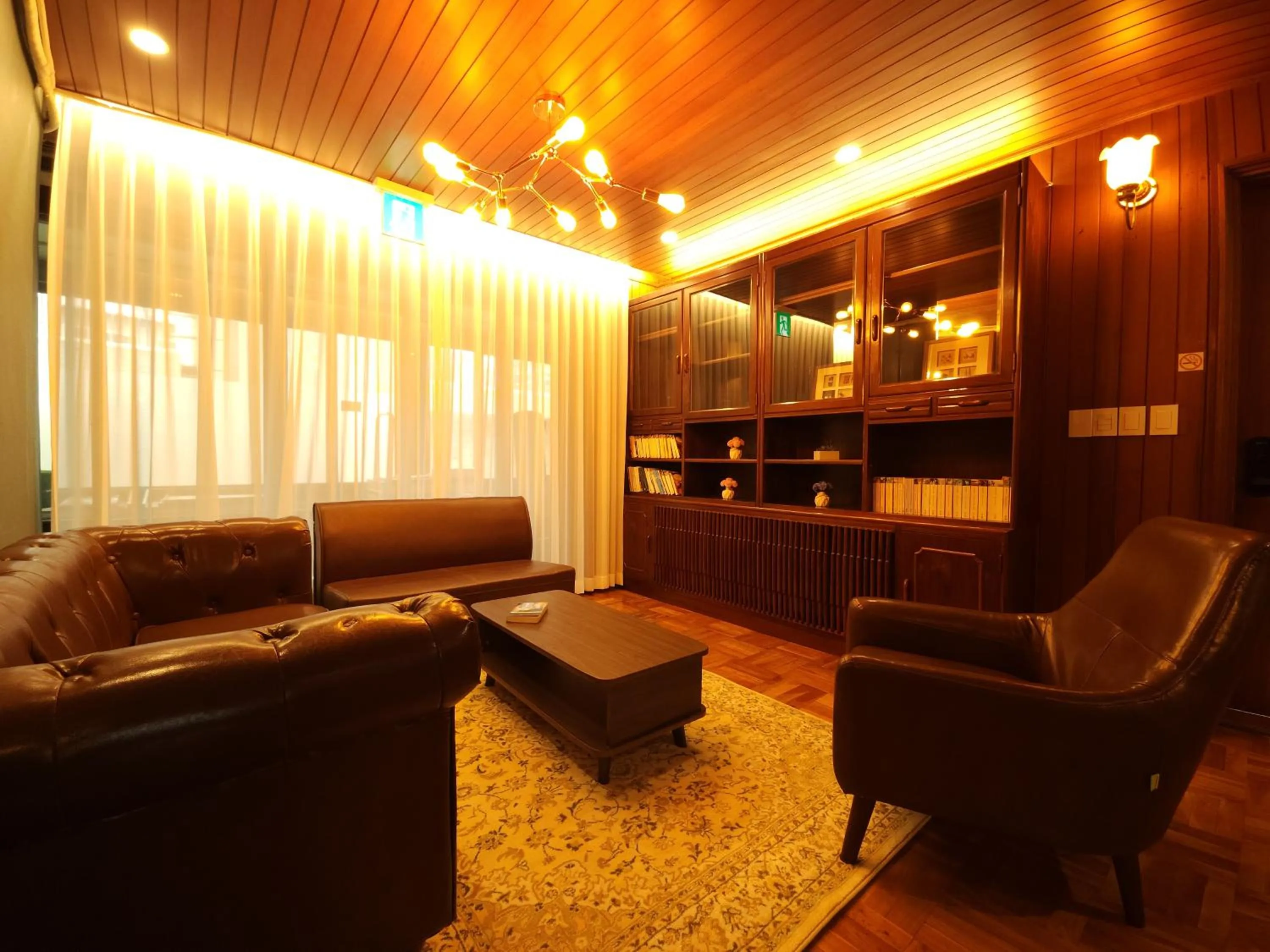 OYO Hostel Myeongdong 5