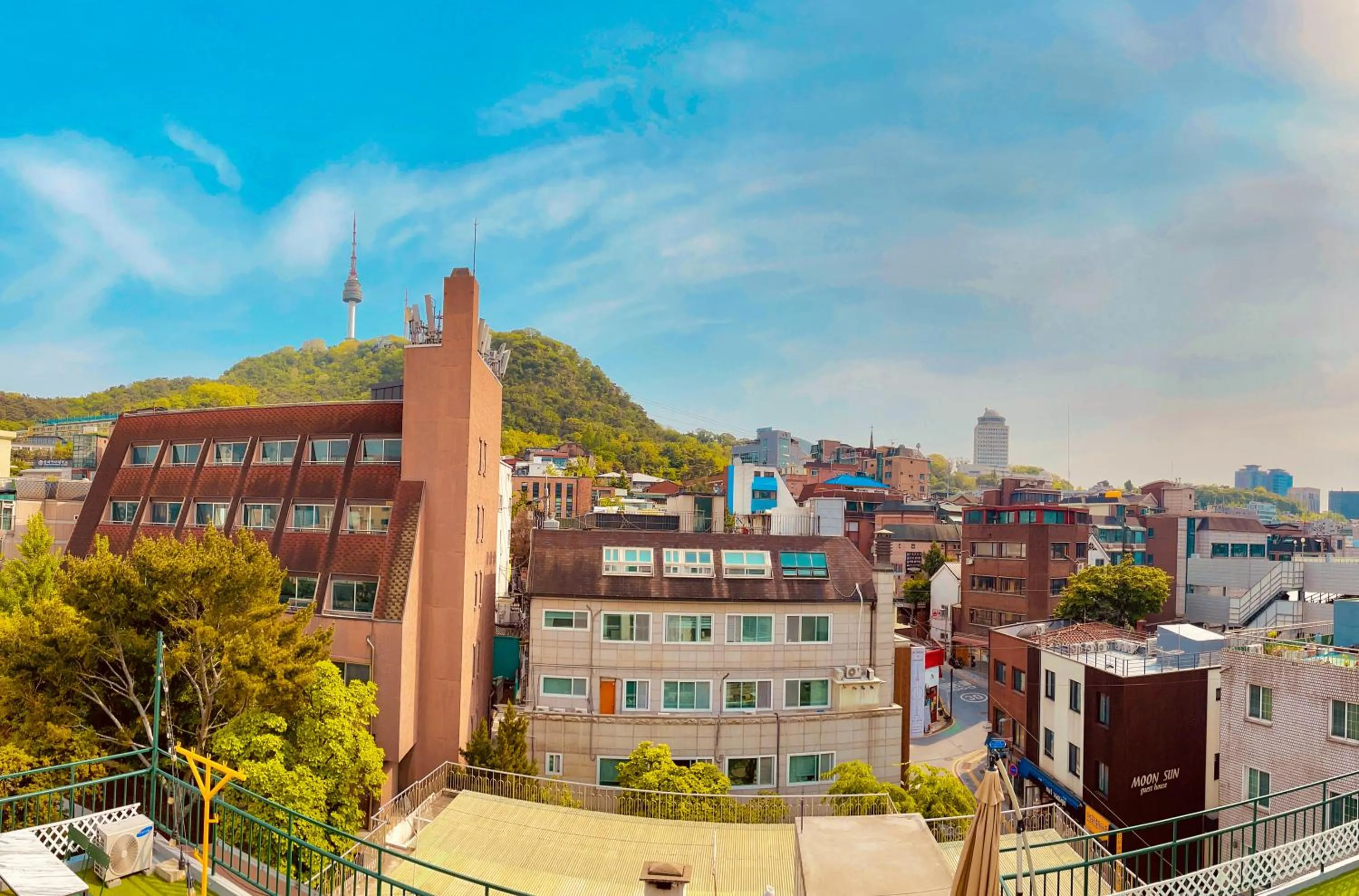 OYO Hostel Myeongdong 5