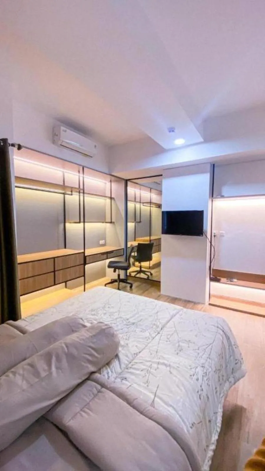 Bed in One Living At Menara One