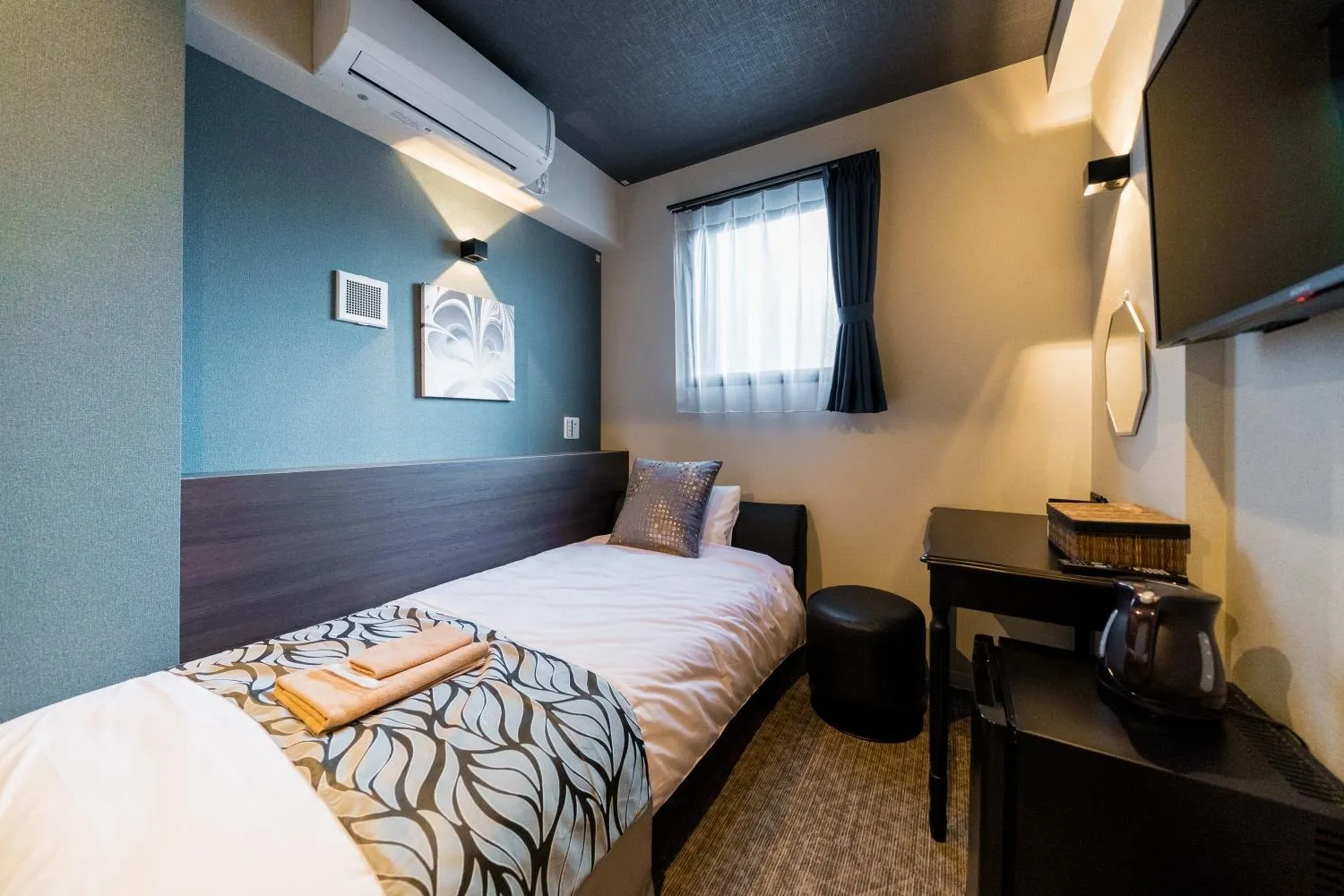 Bed in UCHI Asakusabashi