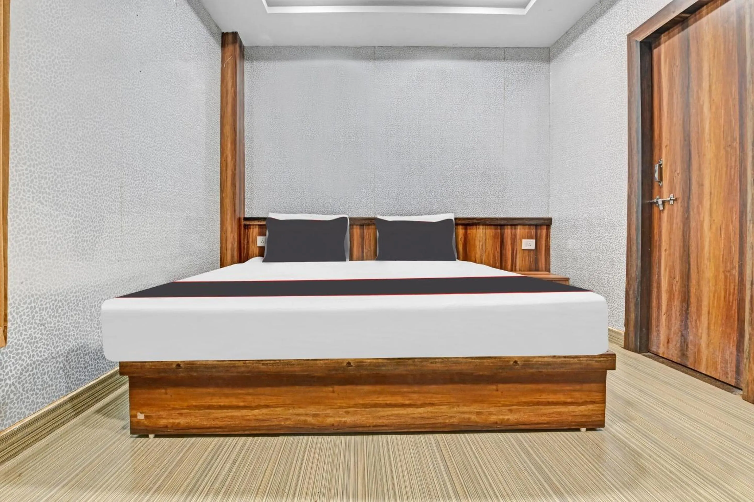 Bedroom, Bed in Collection O Mohan Paradise