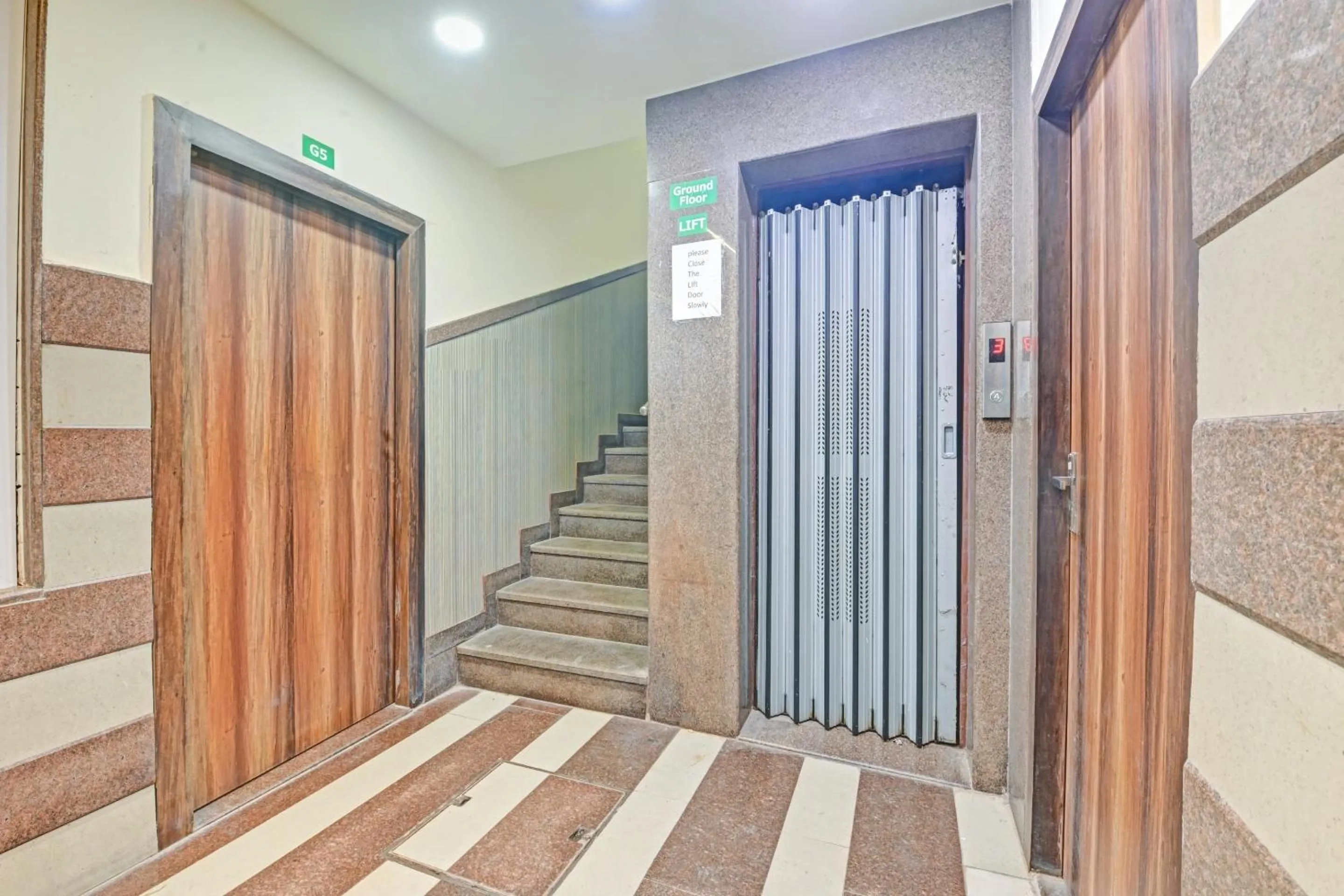 Other in Collection O Mohan Paradise