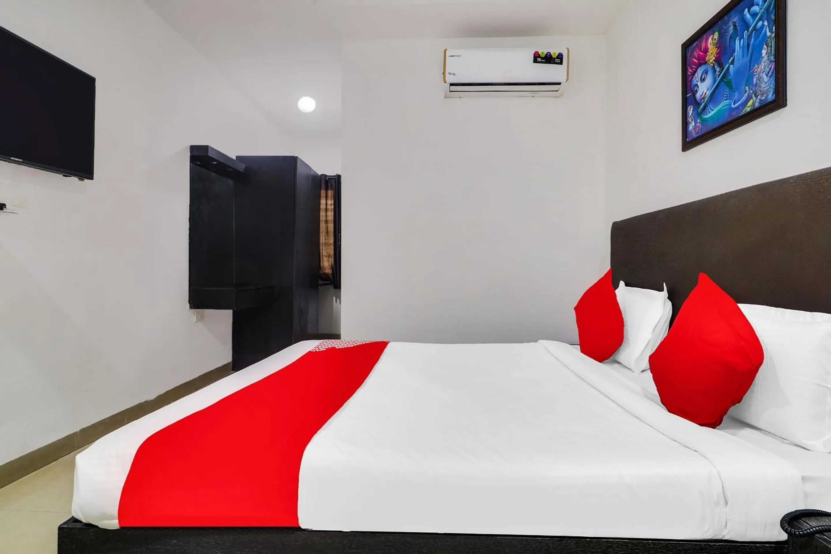 Bedroom, Bed in Hotel O Qualia Hotel Dilsukhnagar Near Dilsukhnagar Metro Station